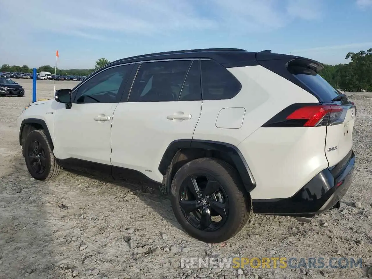 2 Photograph of a damaged car 2T3EWRFV2KW003413 TOYOTA RAV4 2019