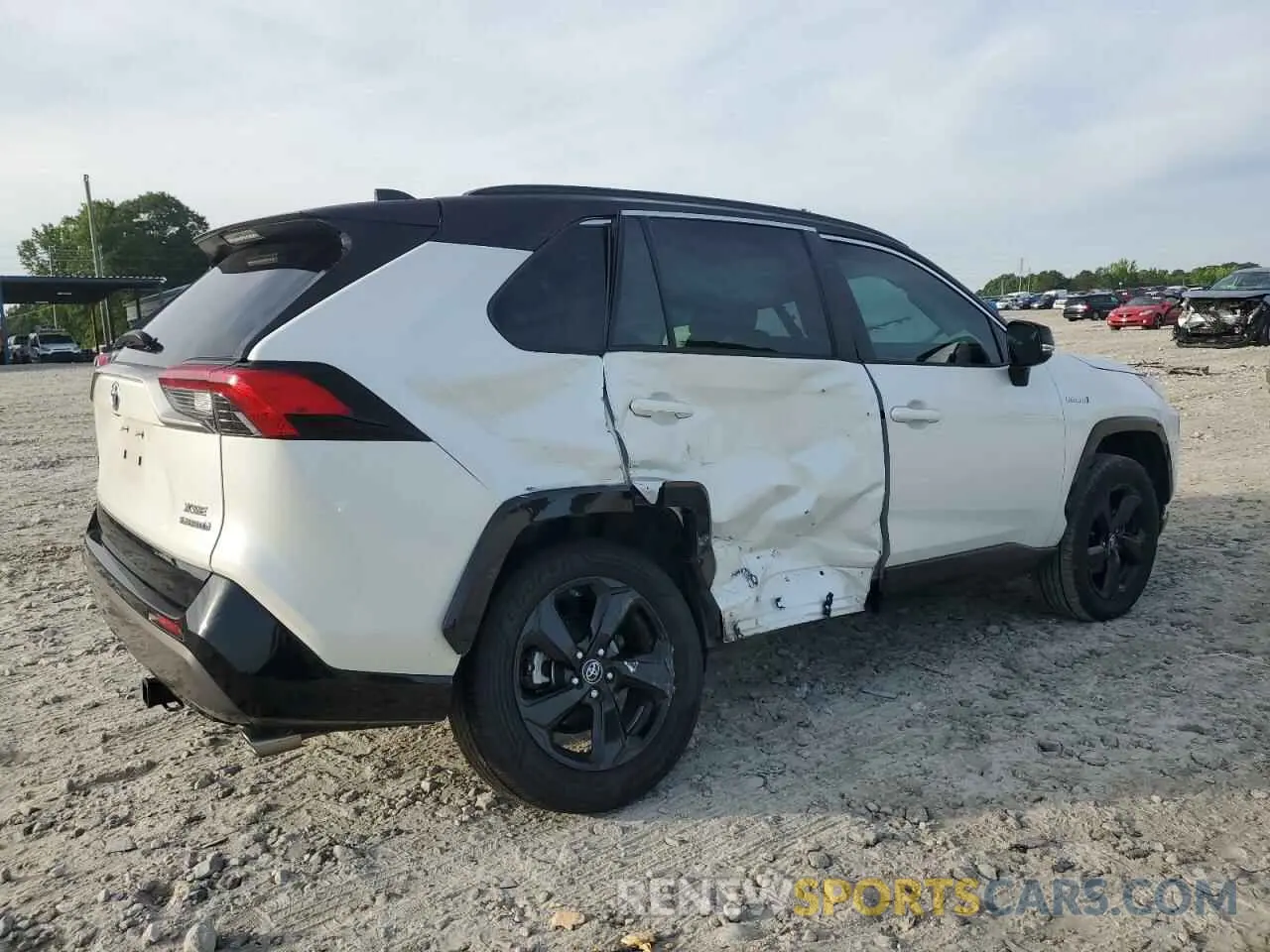 3 Photograph of a damaged car 2T3EWRFV2KW003413 TOYOTA RAV4 2019