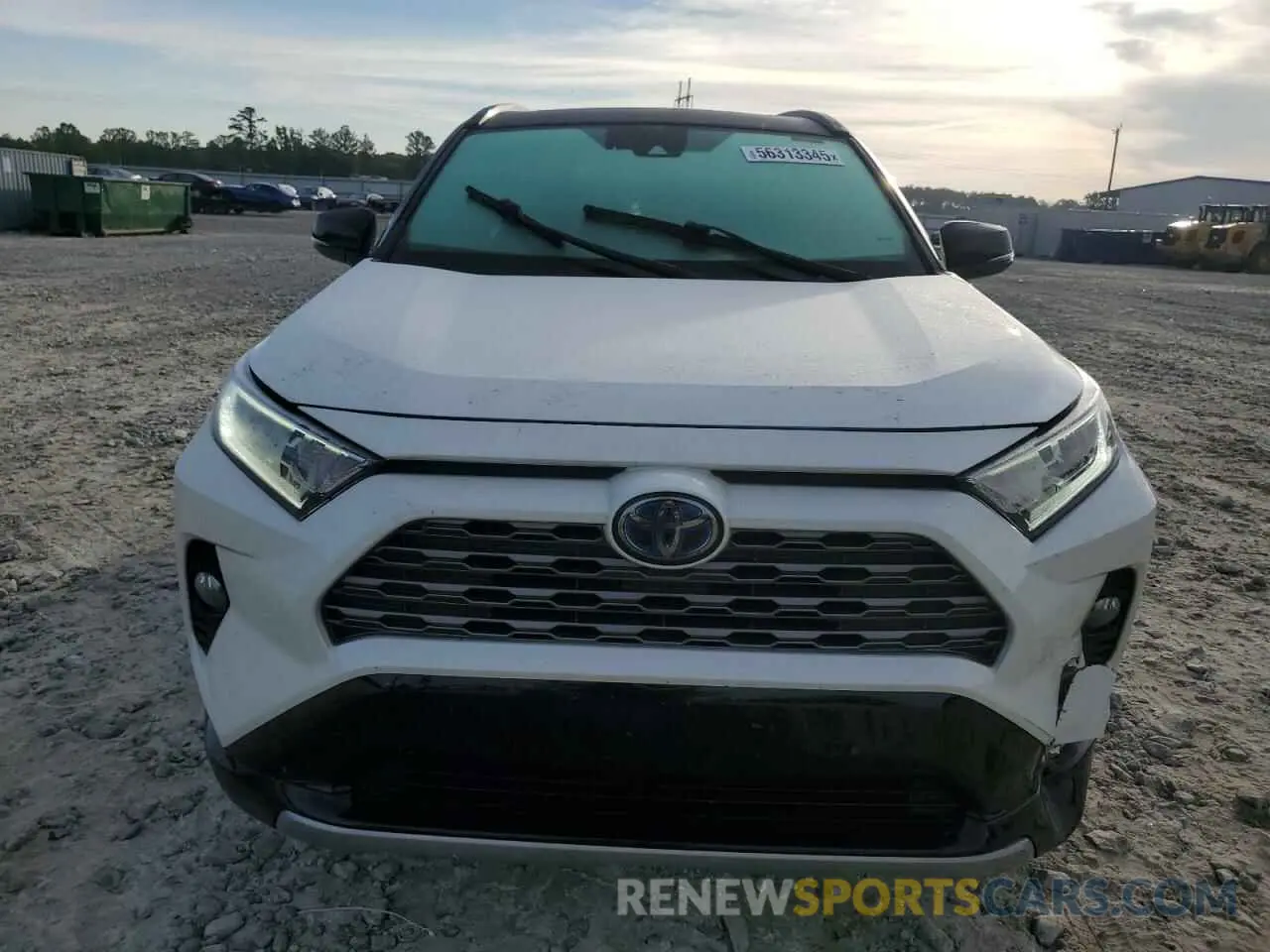 5 Photograph of a damaged car 2T3EWRFV2KW003413 TOYOTA RAV4 2019