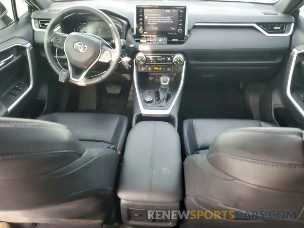 8 Photograph of a damaged car 2T3EWRFV2KW003413 TOYOTA RAV4 2019