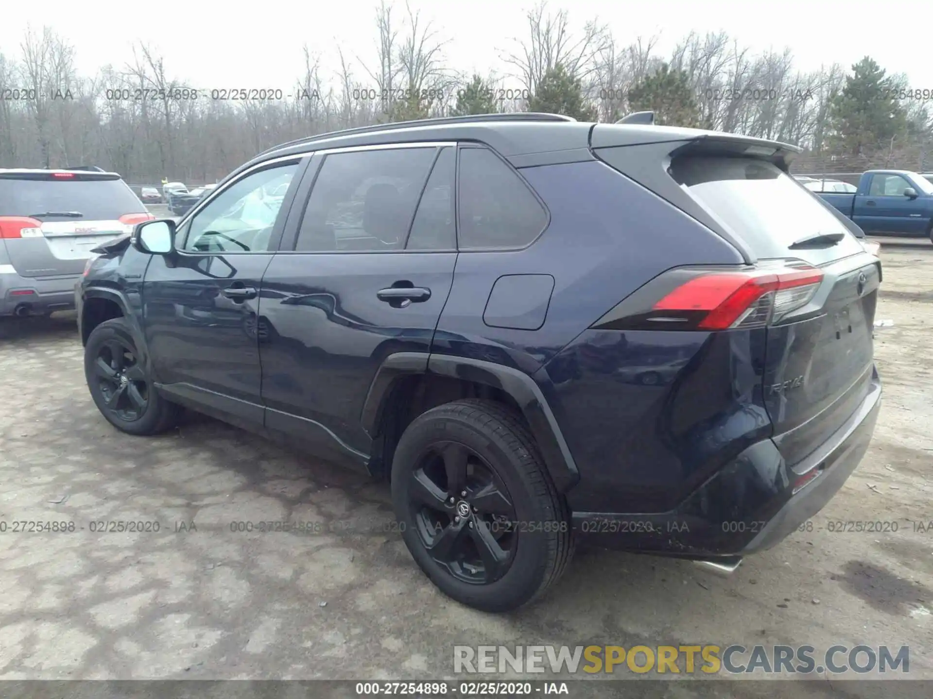 3 Photograph of a damaged car 2T3EWRFV2KW013195 TOYOTA RAV4 2019