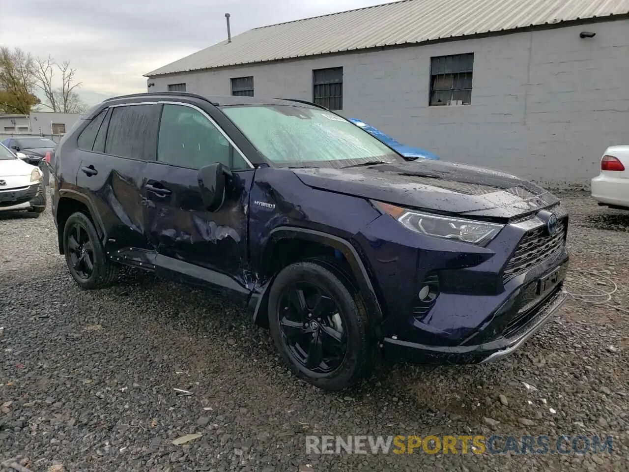 4 Photograph of a damaged car 2T3EWRFV2KW030675 TOYOTA RAV4 2019