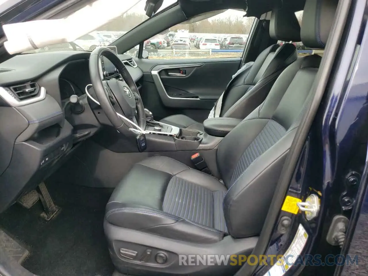 7 Photograph of a damaged car 2T3EWRFV2KW030675 TOYOTA RAV4 2019