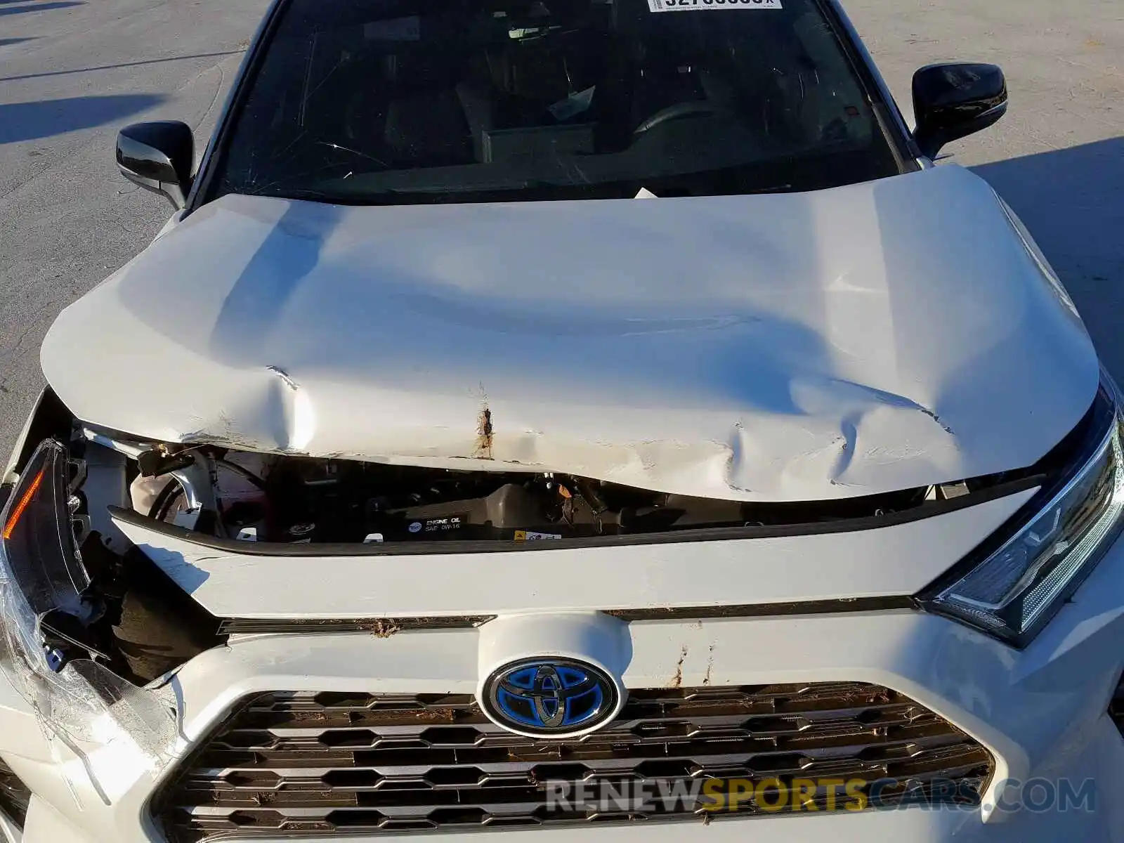 7 Photograph of a damaged car 2T3EWRFV2KW037335 TOYOTA RAV4 2019