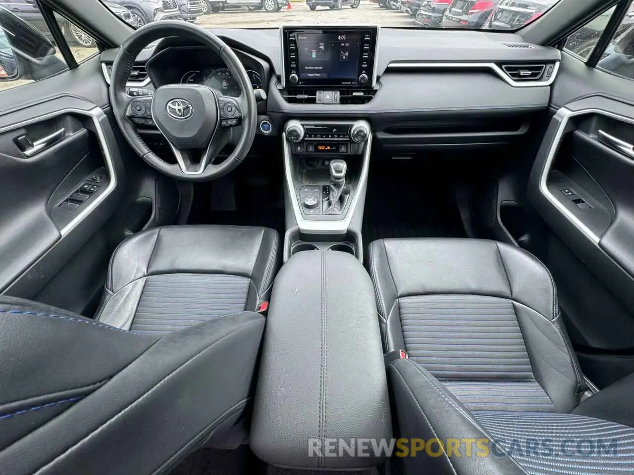 9 Photograph of a damaged car 2T3EWRFV2KW038629 TOYOTA RAV4 2019