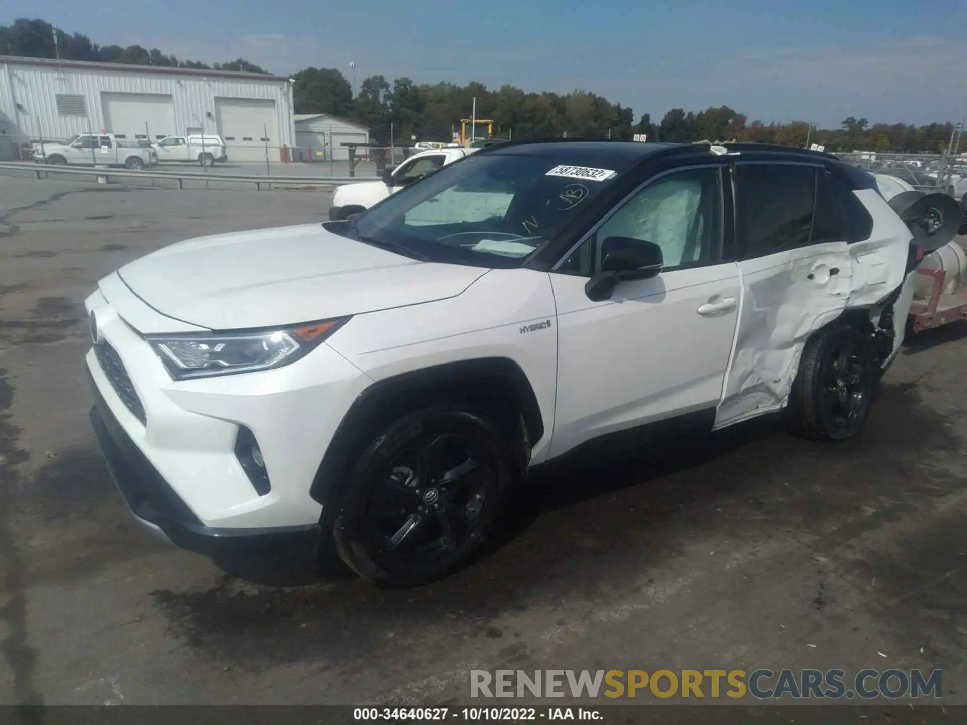 2 Photograph of a damaged car 2T3EWRFV3KW009382 TOYOTA RAV4 2019