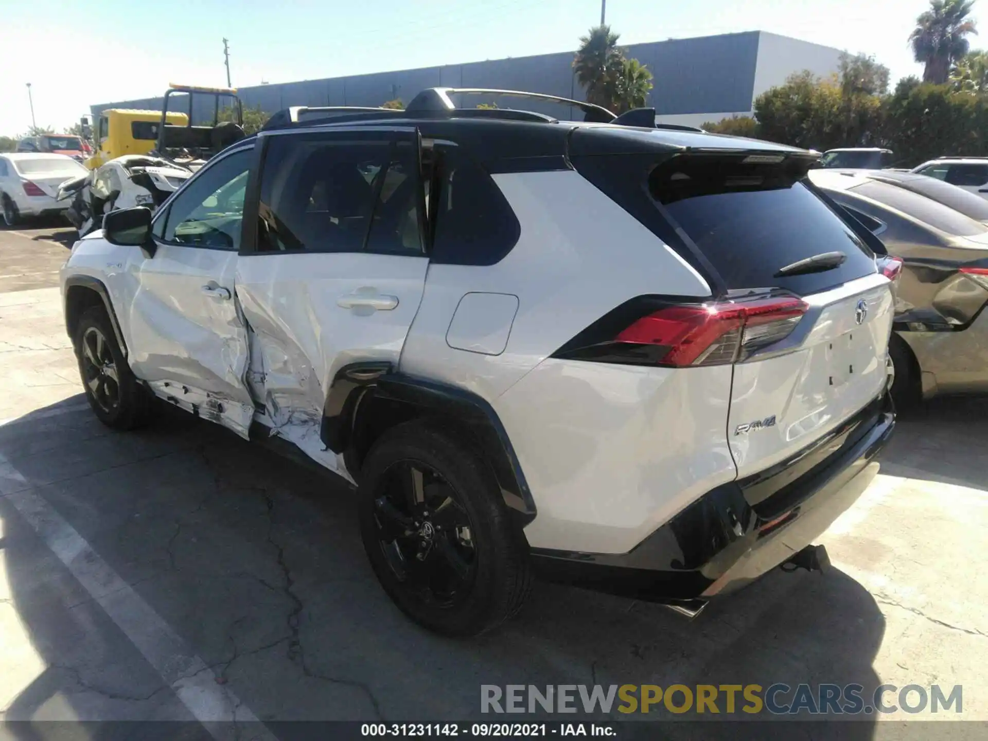 3 Photograph of a damaged car 2T3EWRFV4KW022044 TOYOTA RAV4 2019