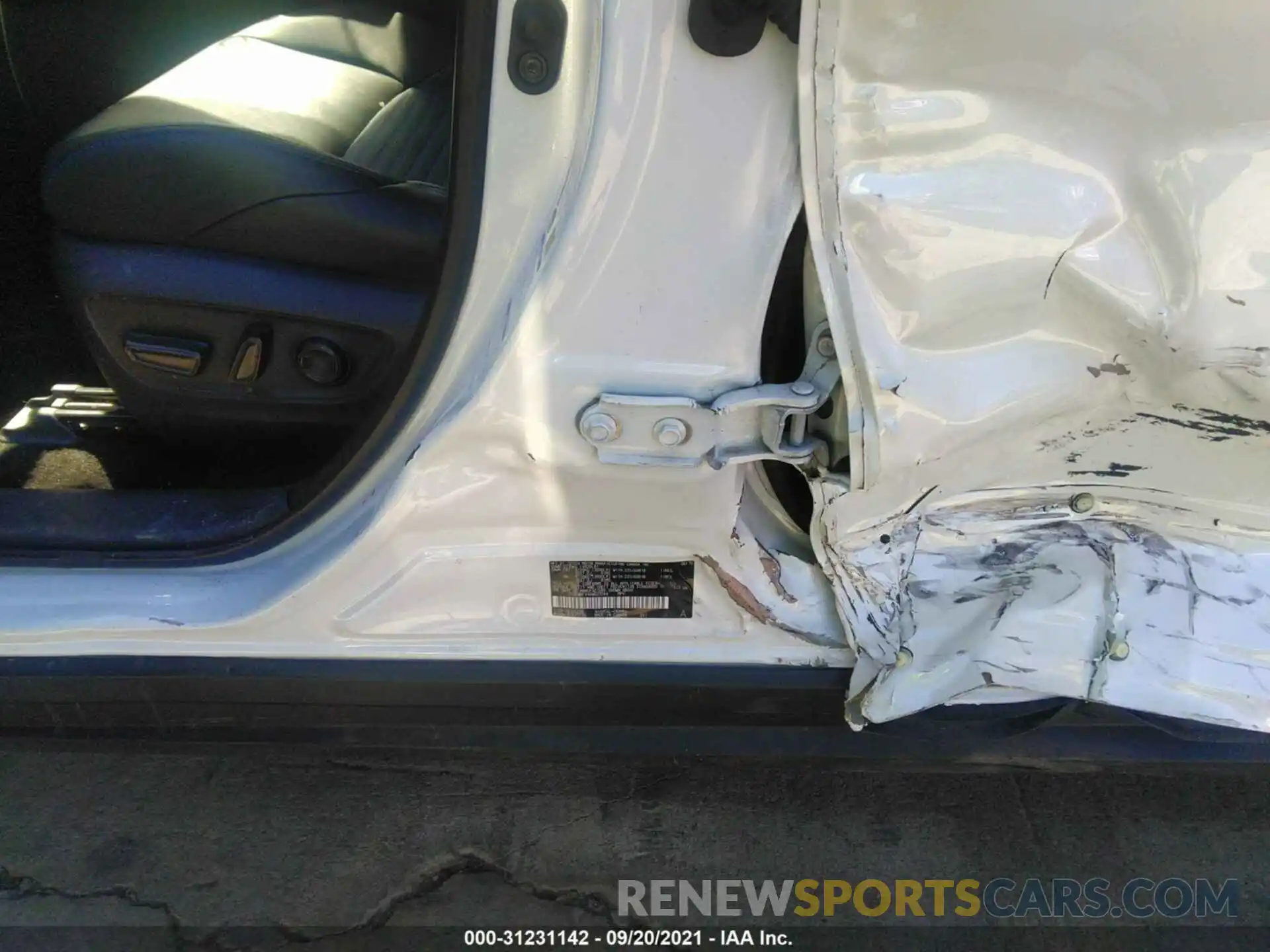 6 Photograph of a damaged car 2T3EWRFV4KW022044 TOYOTA RAV4 2019