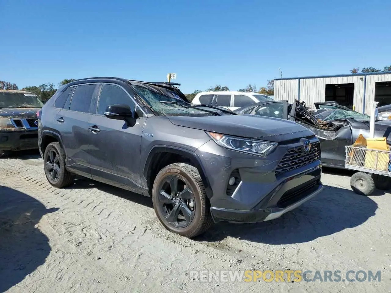 4 Photograph of a damaged car 2T3EWRFV5KW026135 TOYOTA RAV4 2019