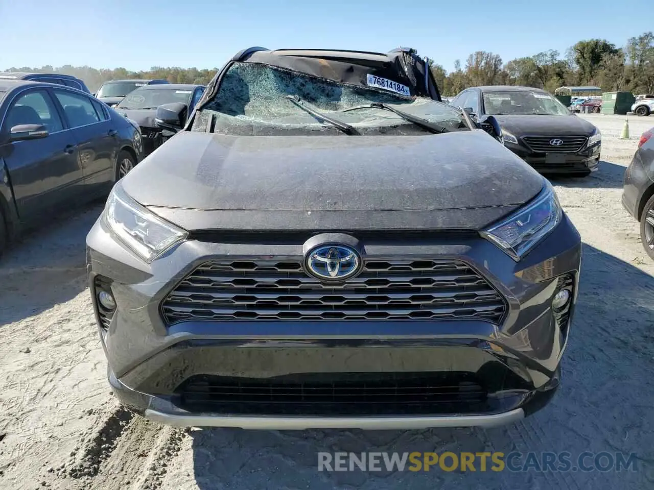5 Photograph of a damaged car 2T3EWRFV5KW026135 TOYOTA RAV4 2019