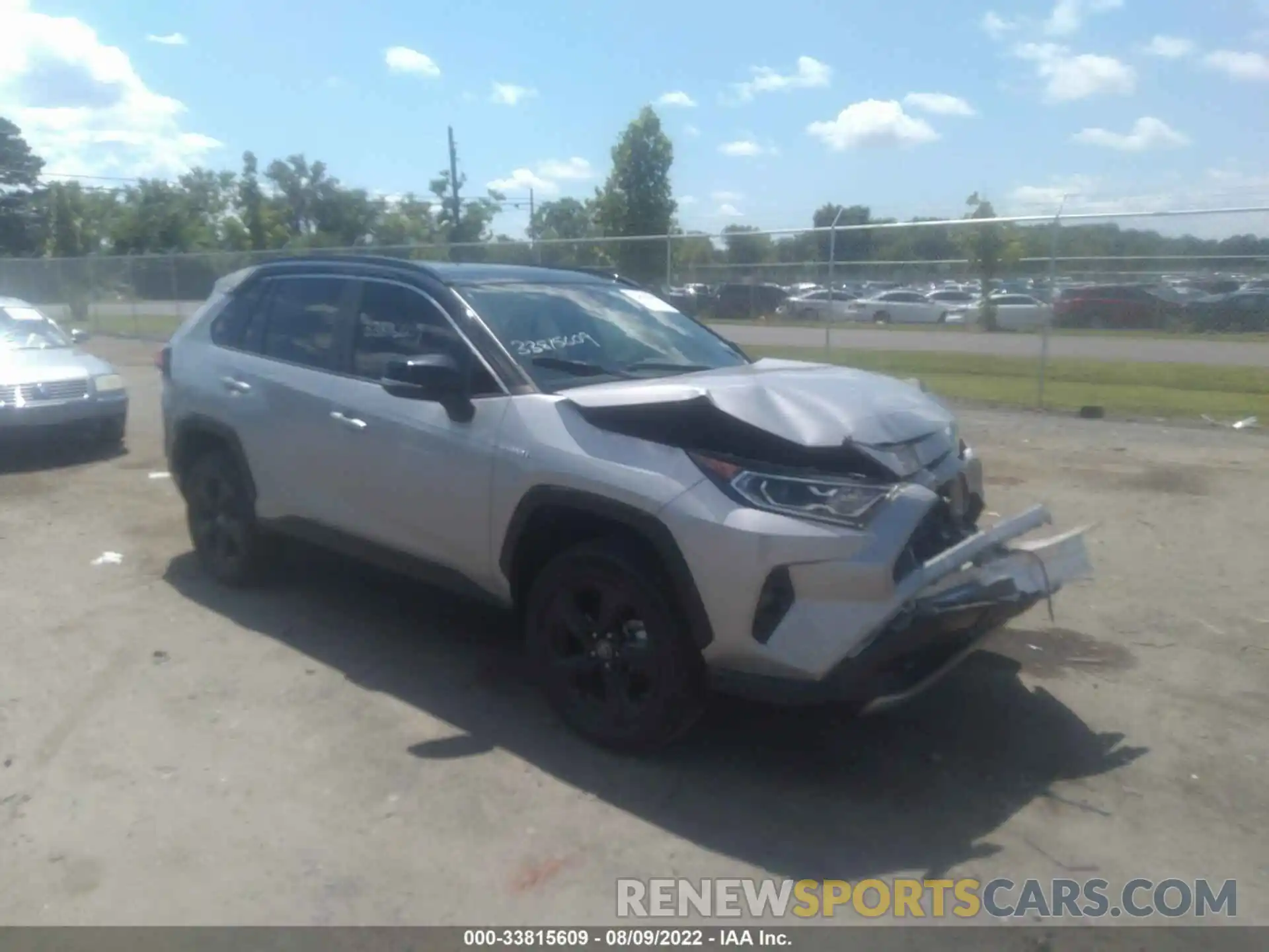 1 Photograph of a damaged car 2T3EWRFV5KW036924 TOYOTA RAV4 2019