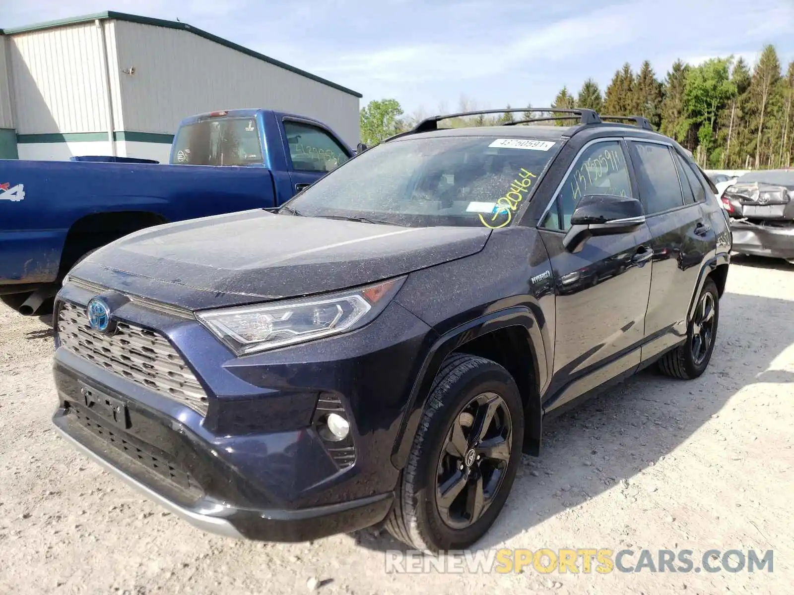 2 Photograph of a damaged car 2T3EWRFV5KW043498 TOYOTA RAV4 2019