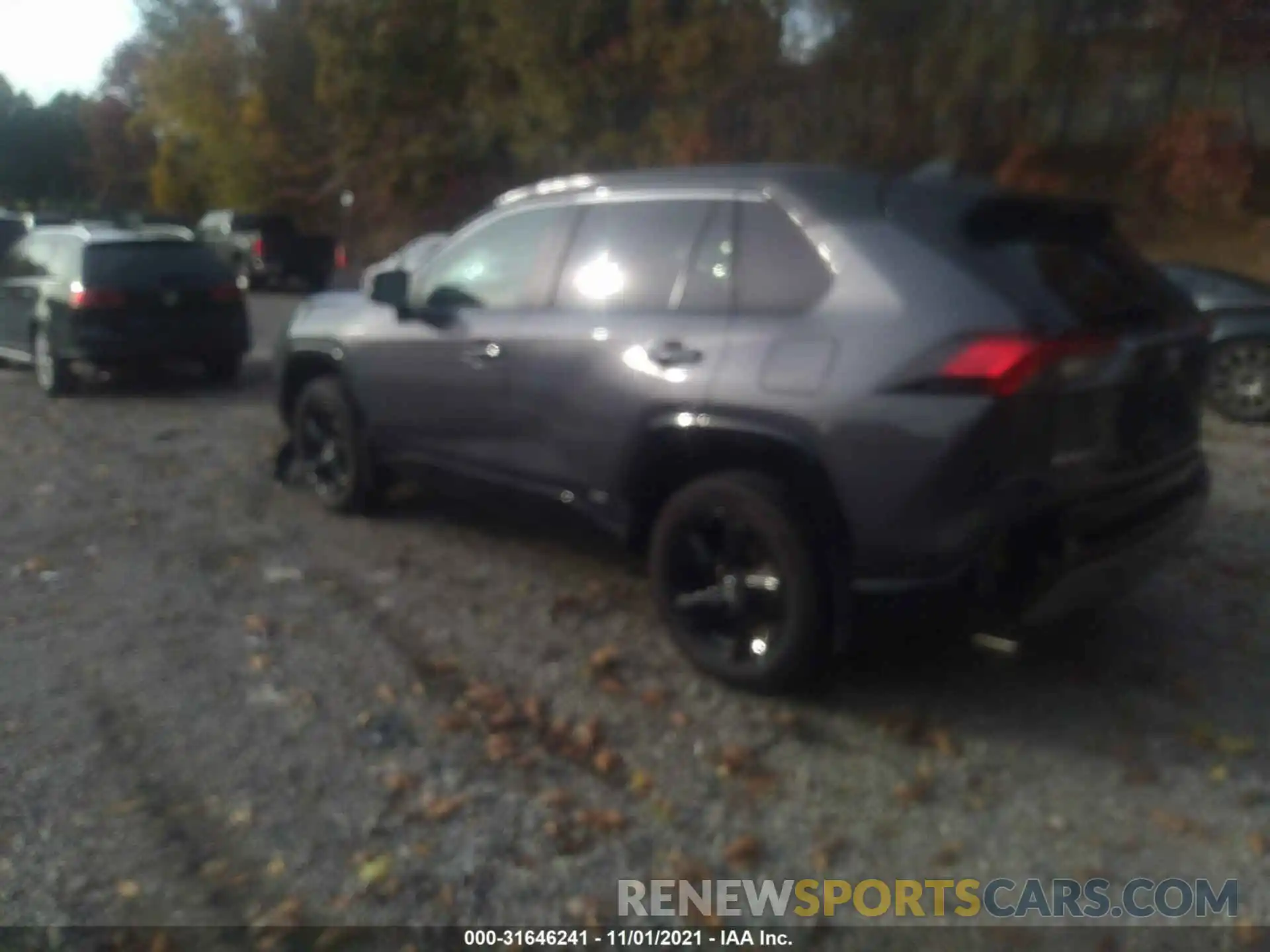 3 Photograph of a damaged car 2T3EWRFV6KW045518 TOYOTA RAV4 2019