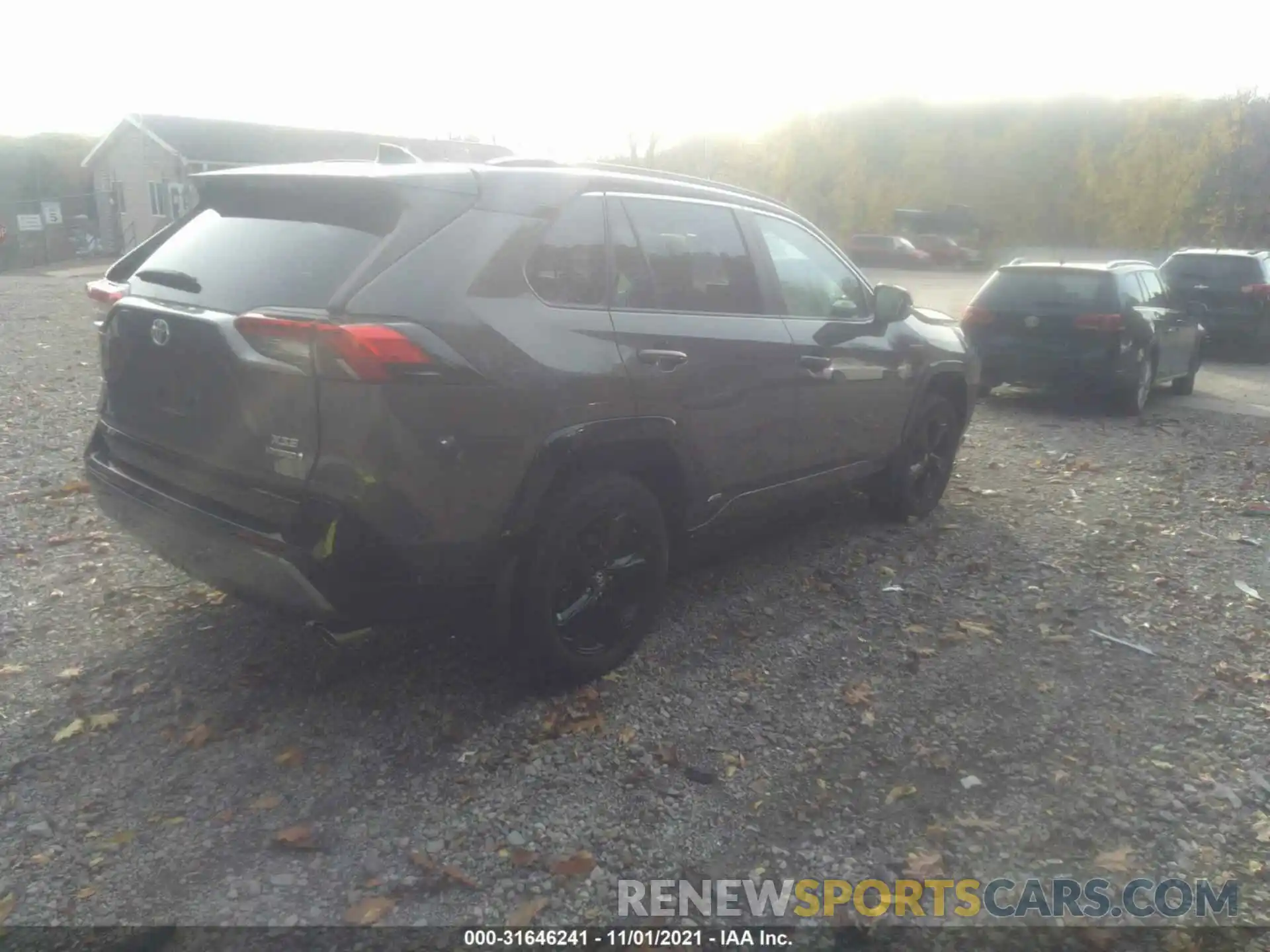 4 Photograph of a damaged car 2T3EWRFV6KW045518 TOYOTA RAV4 2019