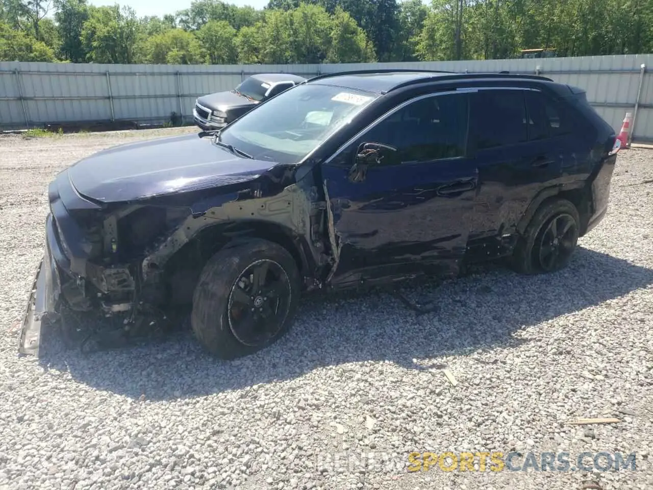 1 Photograph of a damaged car 2T3EWRFV7KW033152 TOYOTA RAV4 2019