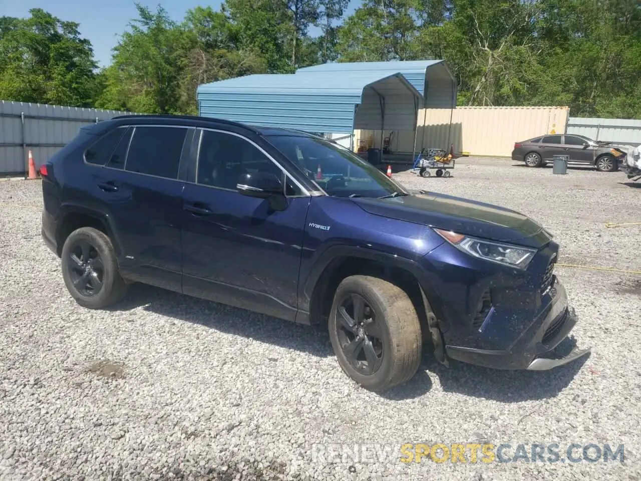 4 Photograph of a damaged car 2T3EWRFV7KW033152 TOYOTA RAV4 2019