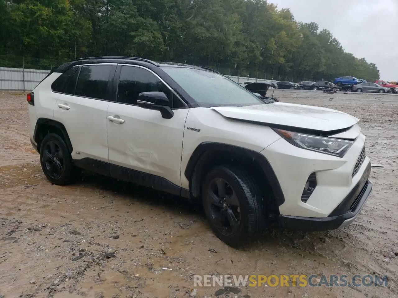 4 Photograph of a damaged car 2T3EWRFV8KW031409 TOYOTA RAV4 2019