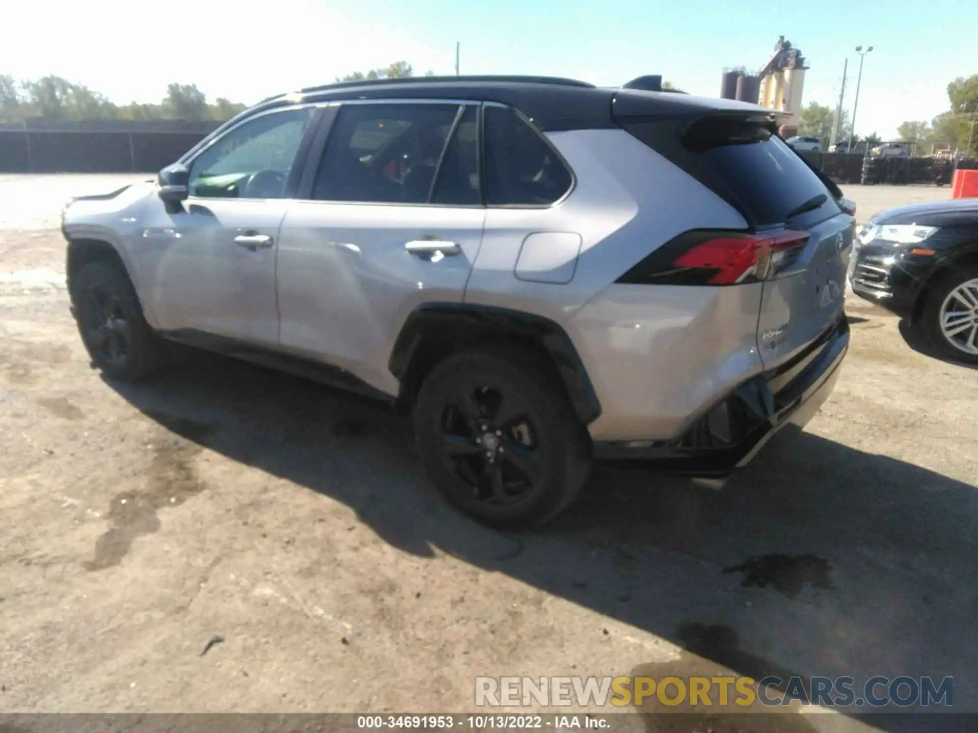 3 Photograph of a damaged car 2T3EWRFV9KW006308 TOYOTA RAV4 2019