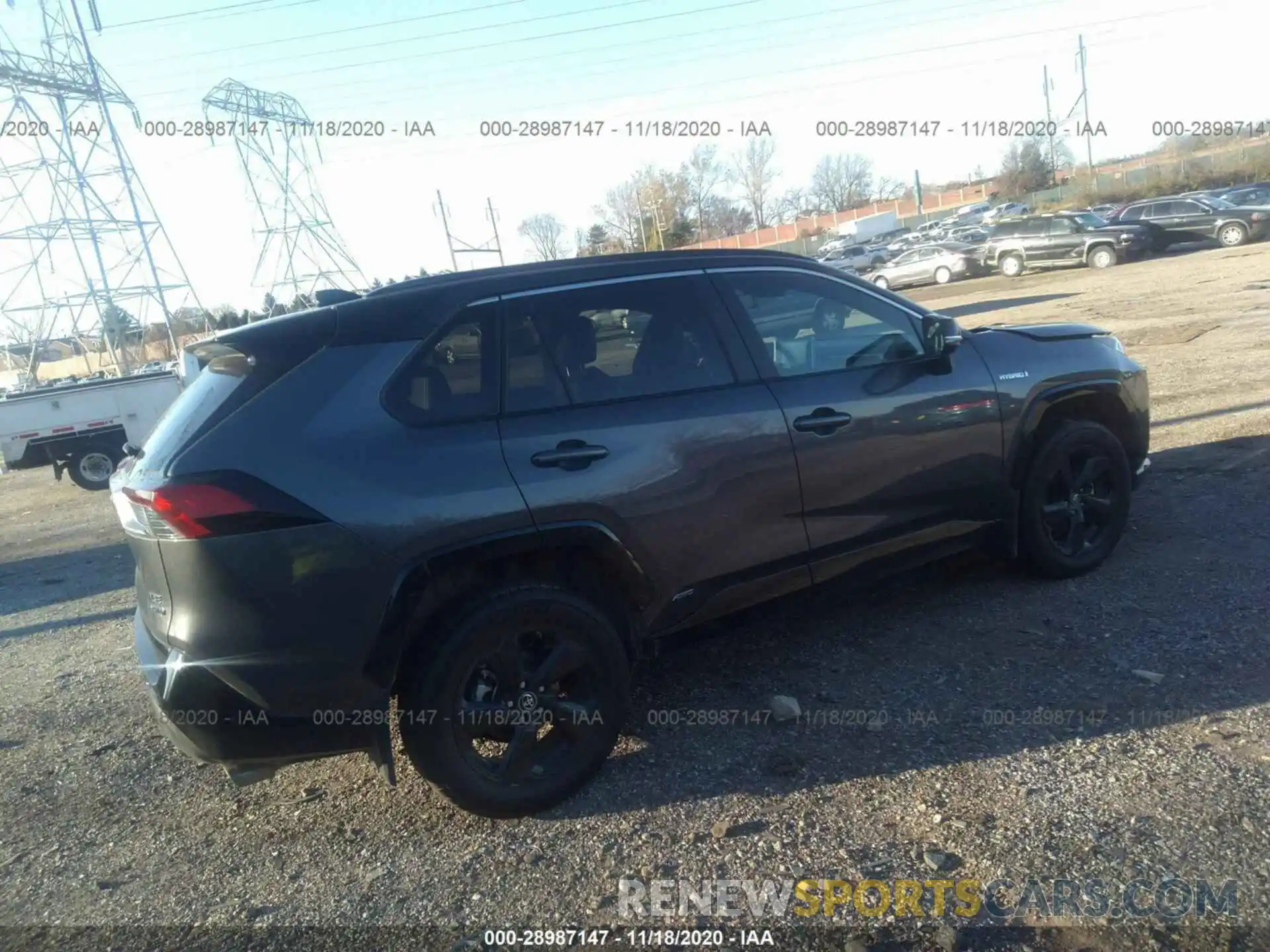 4 Photograph of a damaged car 2T3EWRFV9KW018541 TOYOTA RAV4 2019