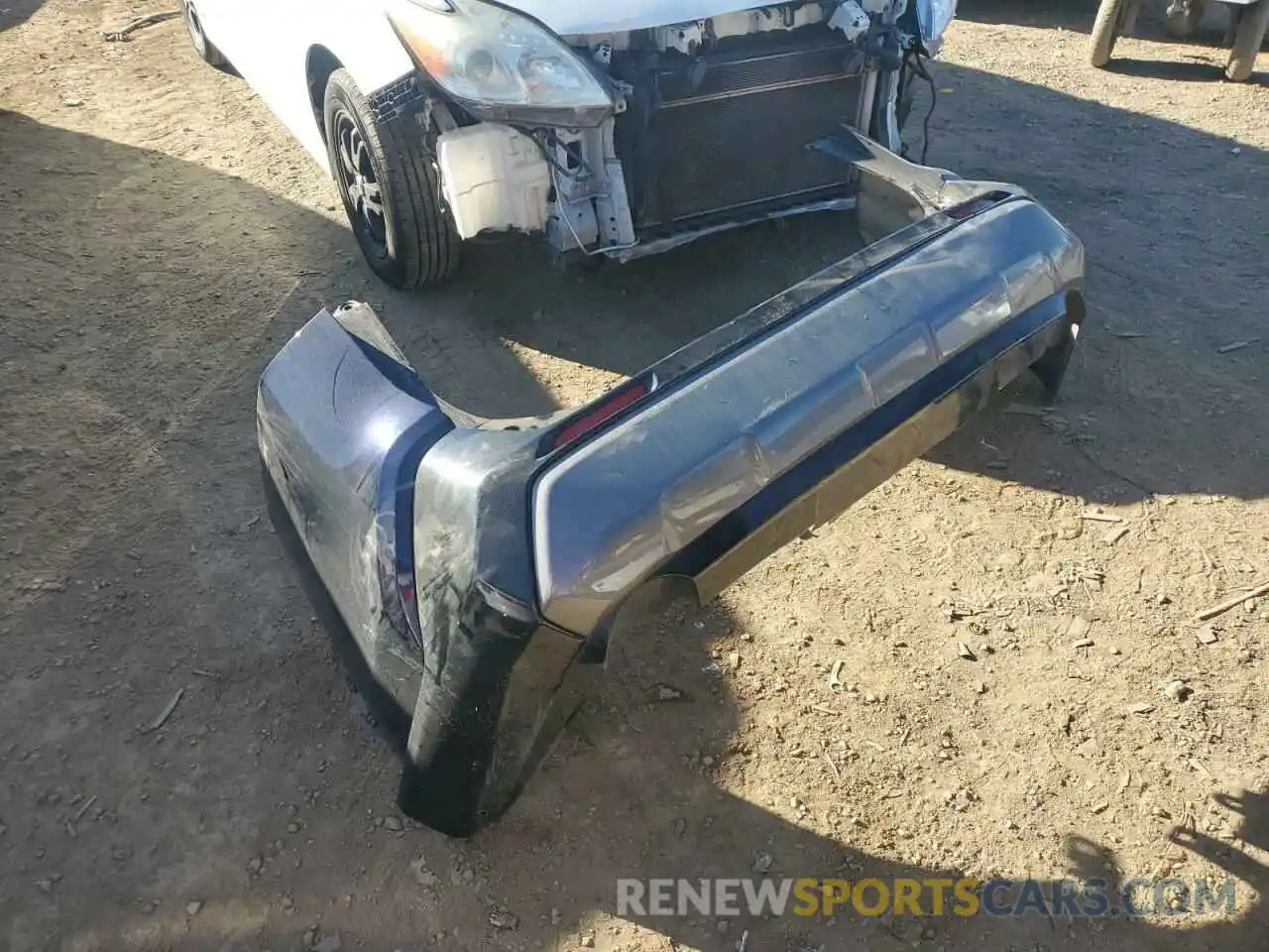 13 Photograph of a damaged car 2T3EWRFV9KW036974 TOYOTA RAV4 2019