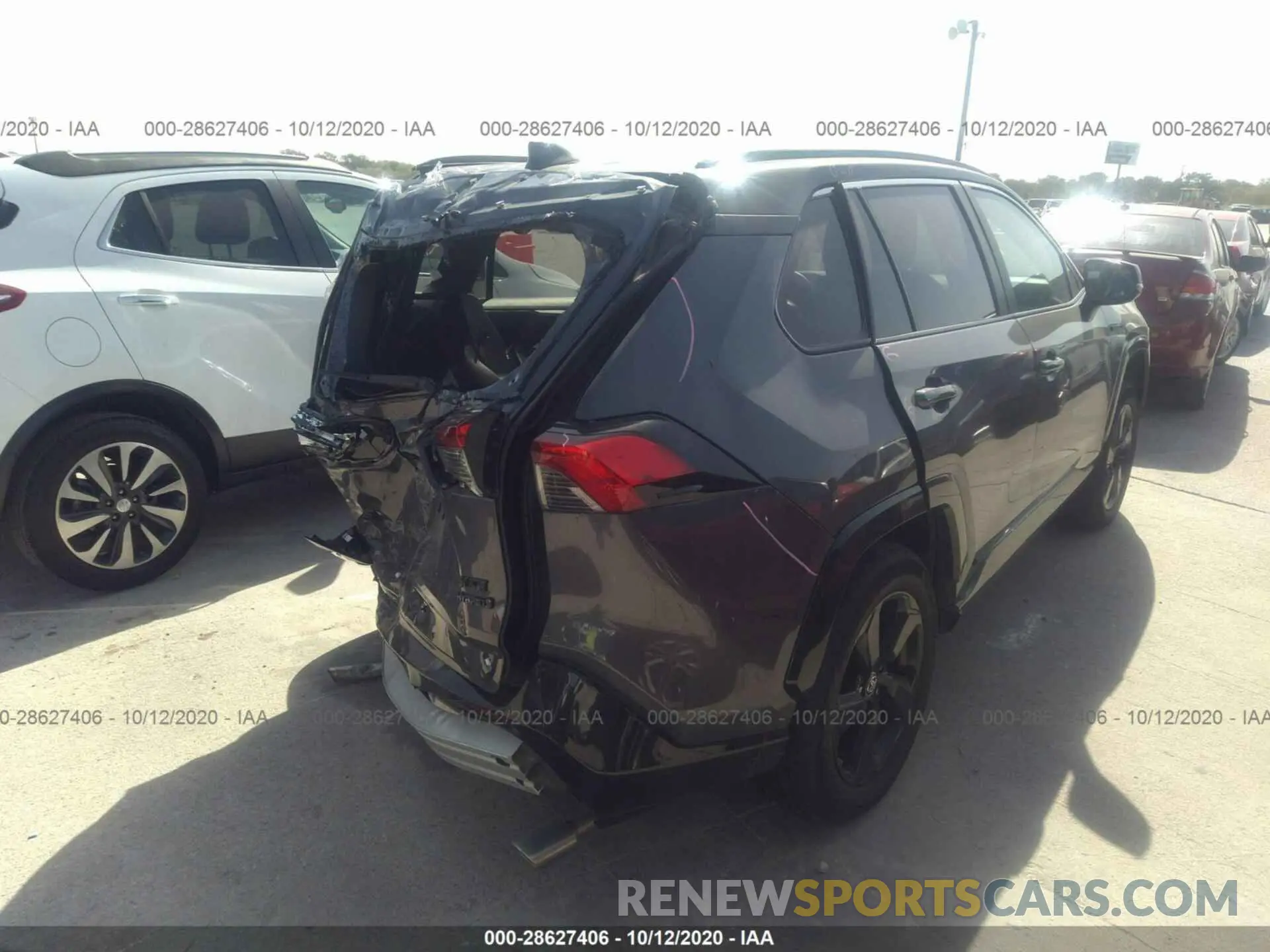 4 Photograph of a damaged car 2T3EWRFV9KW037249 TOYOTA RAV4 2019