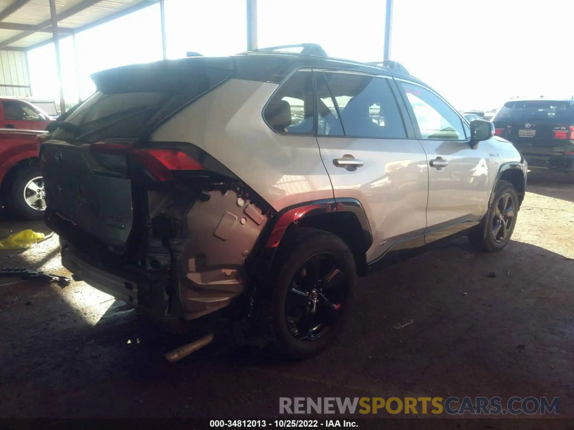 4 Photograph of a damaged car 2T3EWRFVXKW013834 TOYOTA RAV4 2019