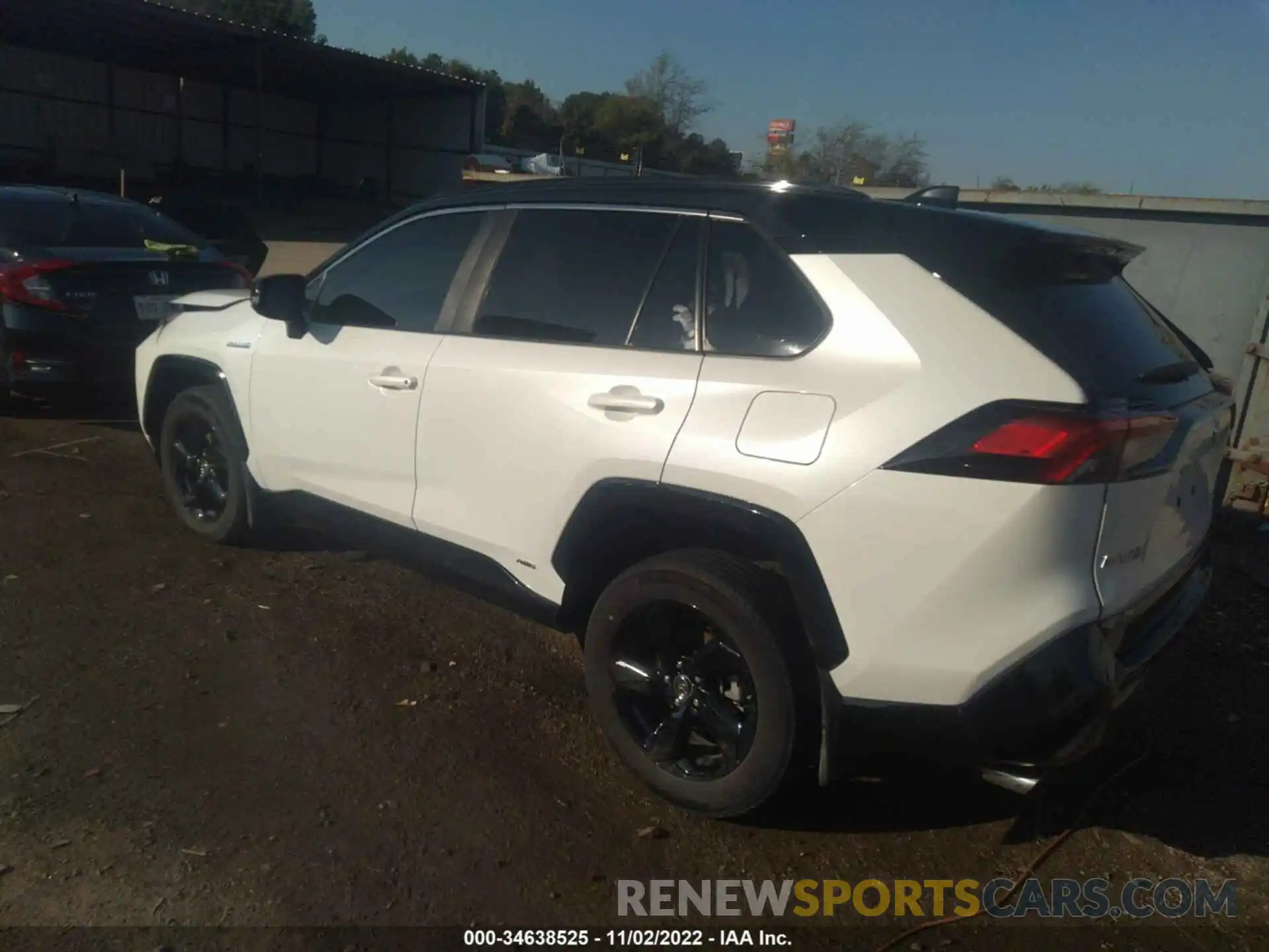 3 Photograph of a damaged car 2T3EWRFVXKW025563 TOYOTA RAV4 2019