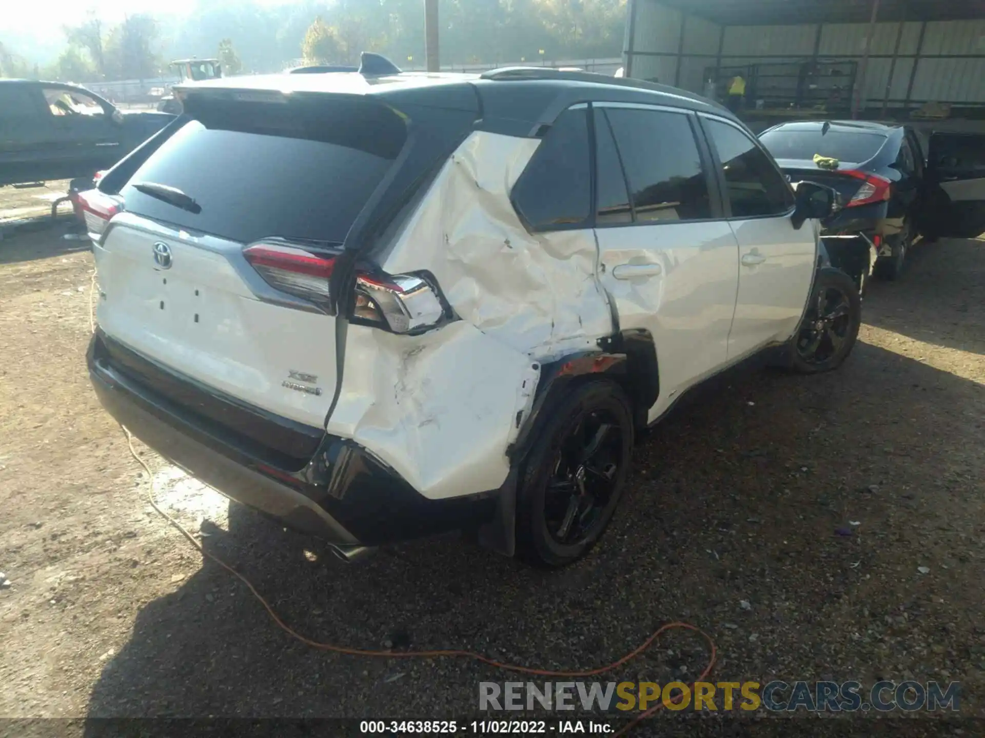 4 Photograph of a damaged car 2T3EWRFVXKW025563 TOYOTA RAV4 2019