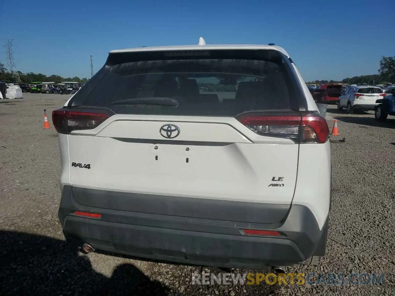 6 Photograph of a damaged car 2T3F1RFV0KC021462 TOYOTA RAV4 2019
