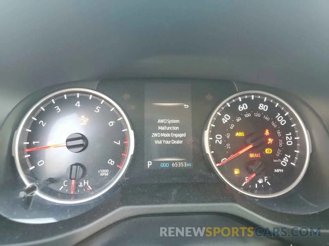 9 Photograph of a damaged car 2T3F1RFV0KC021462 TOYOTA RAV4 2019