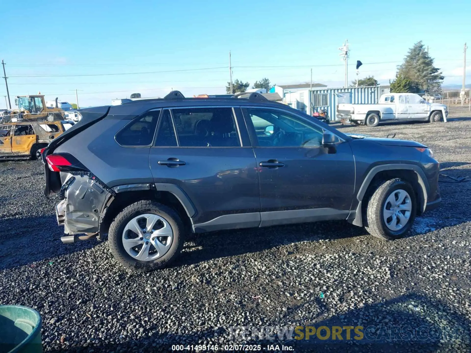 14 Photograph of a damaged car 2T3F1RFV0KW019791 TOYOTA RAV4 2019