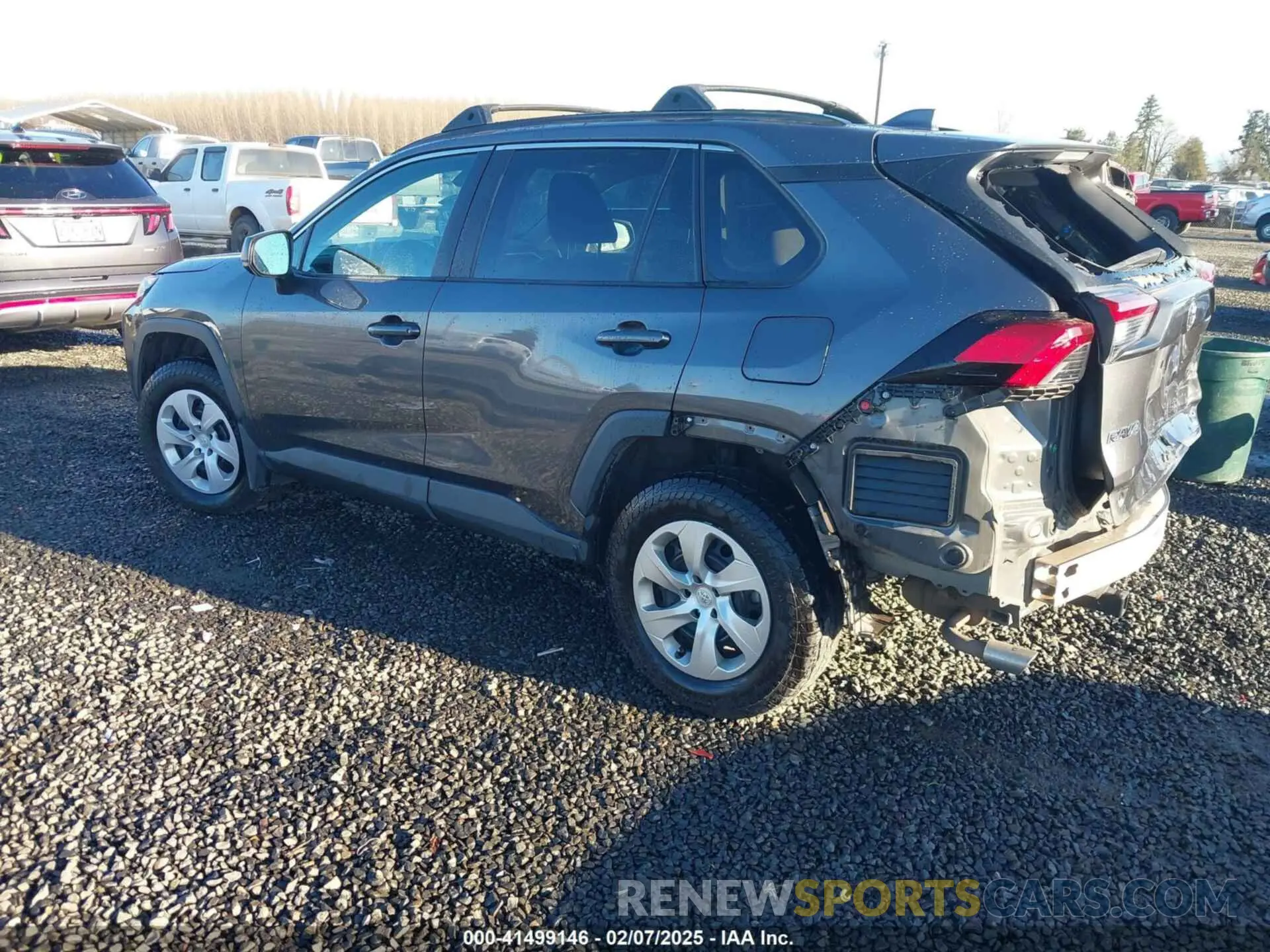 3 Photograph of a damaged car 2T3F1RFV0KW019791 TOYOTA RAV4 2019