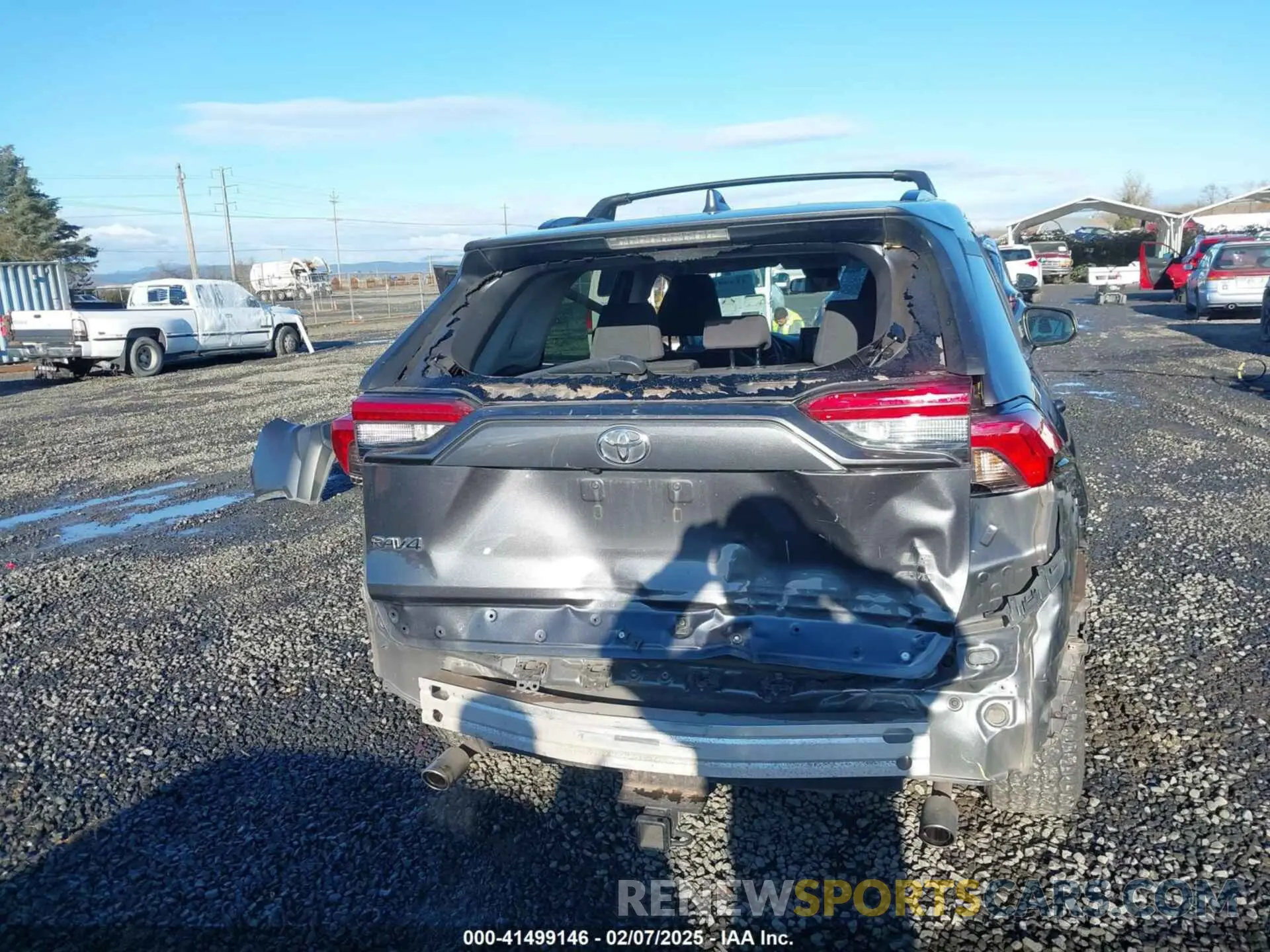 6 Photograph of a damaged car 2T3F1RFV0KW019791 TOYOTA RAV4 2019