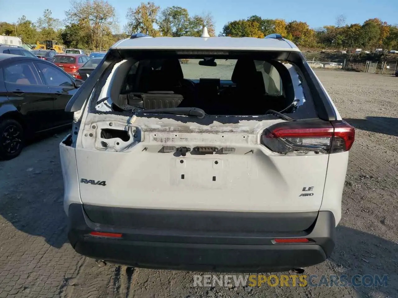 6 Photograph of a damaged car 2T3F1RFV0KW020813 TOYOTA RAV4 2019