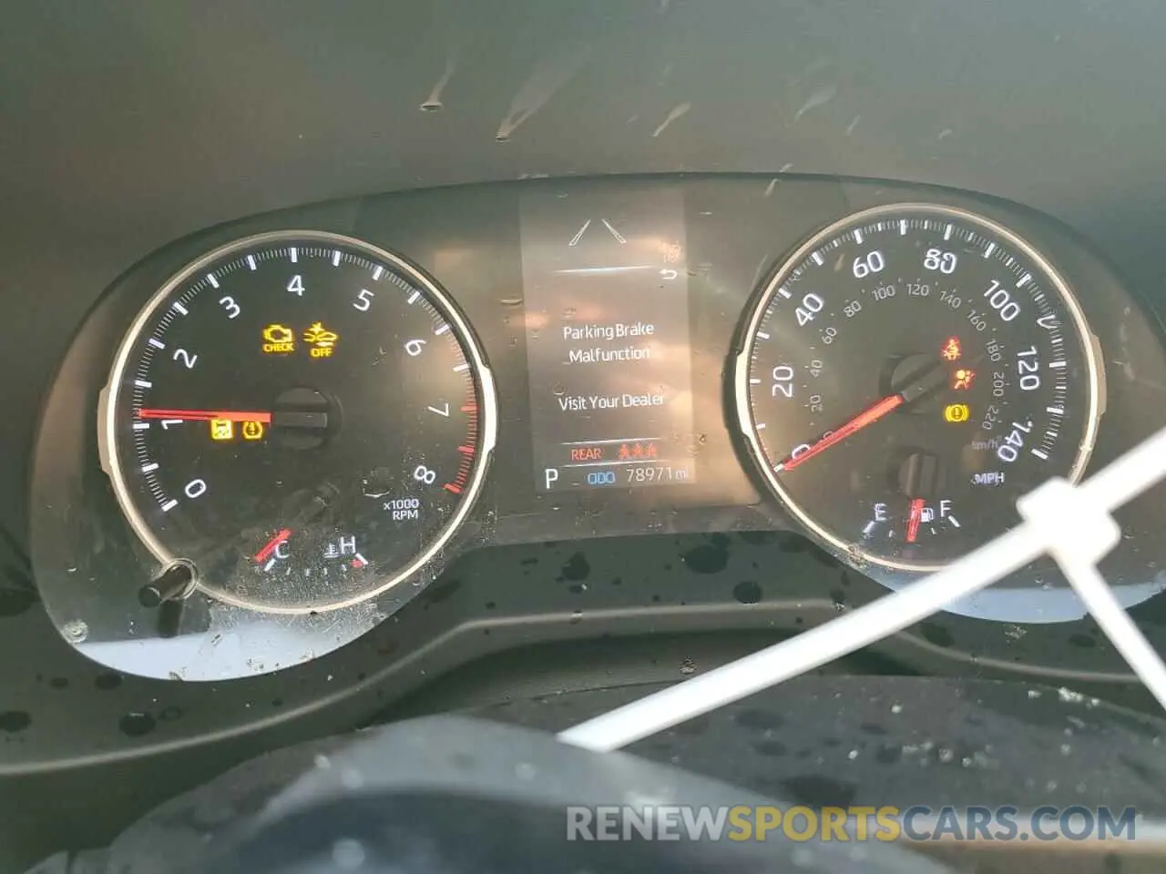 9 Photograph of a damaged car 2T3F1RFV0KW020813 TOYOTA RAV4 2019