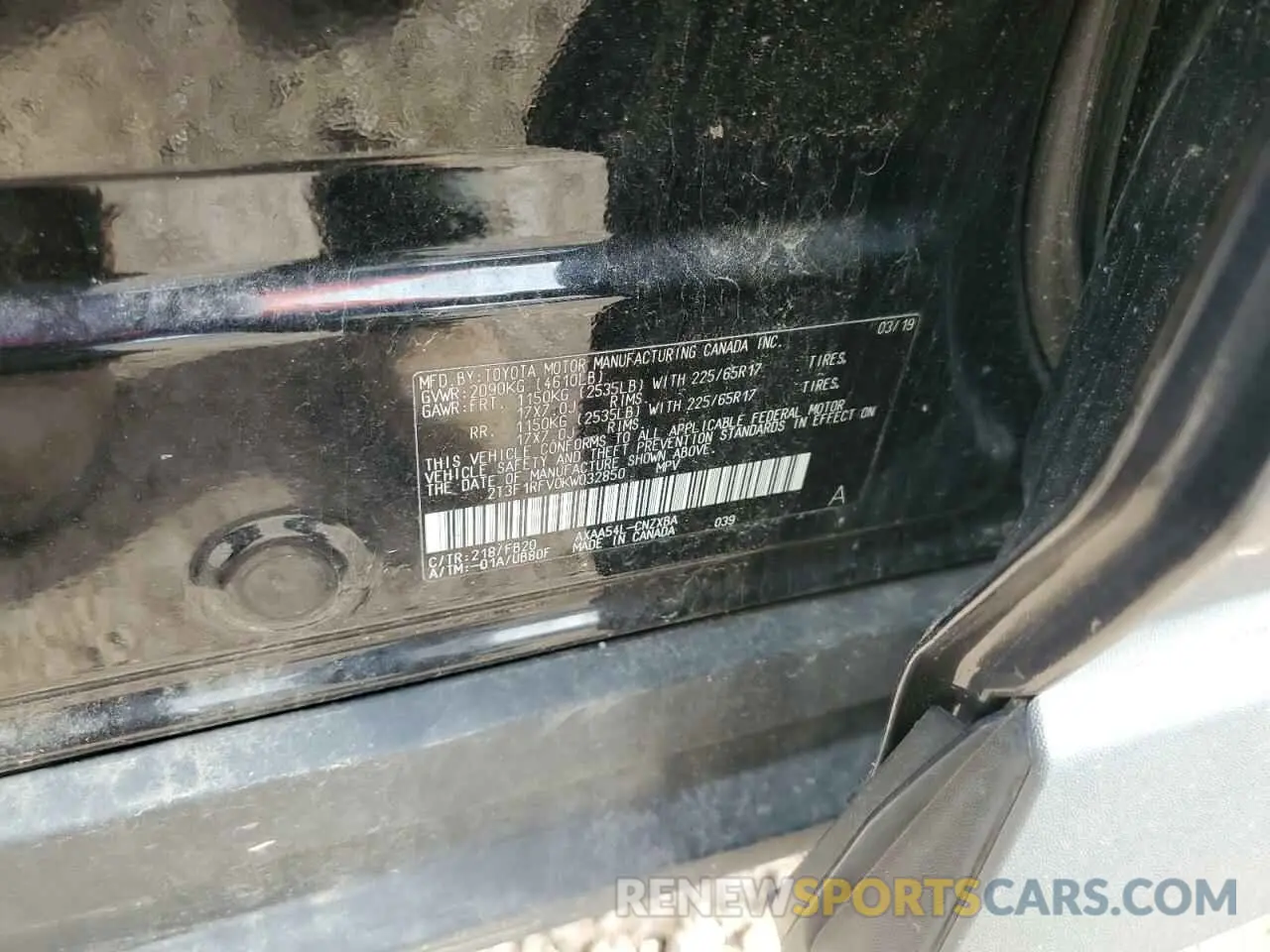 12 Photograph of a damaged car 2T3F1RFV0KW032850 TOYOTA RAV4 2019