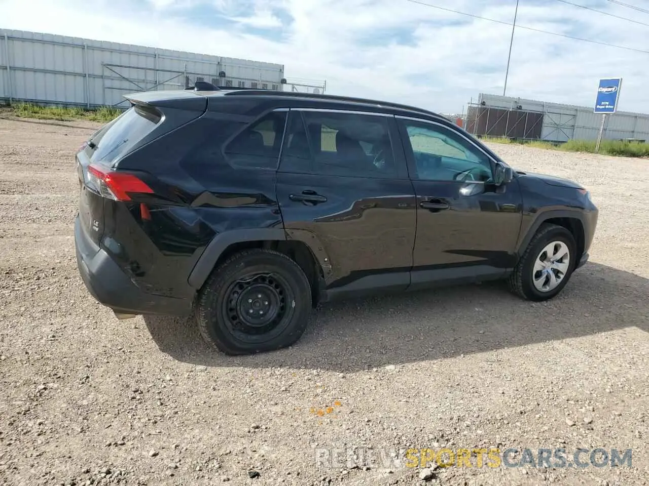 3 Photograph of a damaged car 2T3F1RFV0KW032850 TOYOTA RAV4 2019