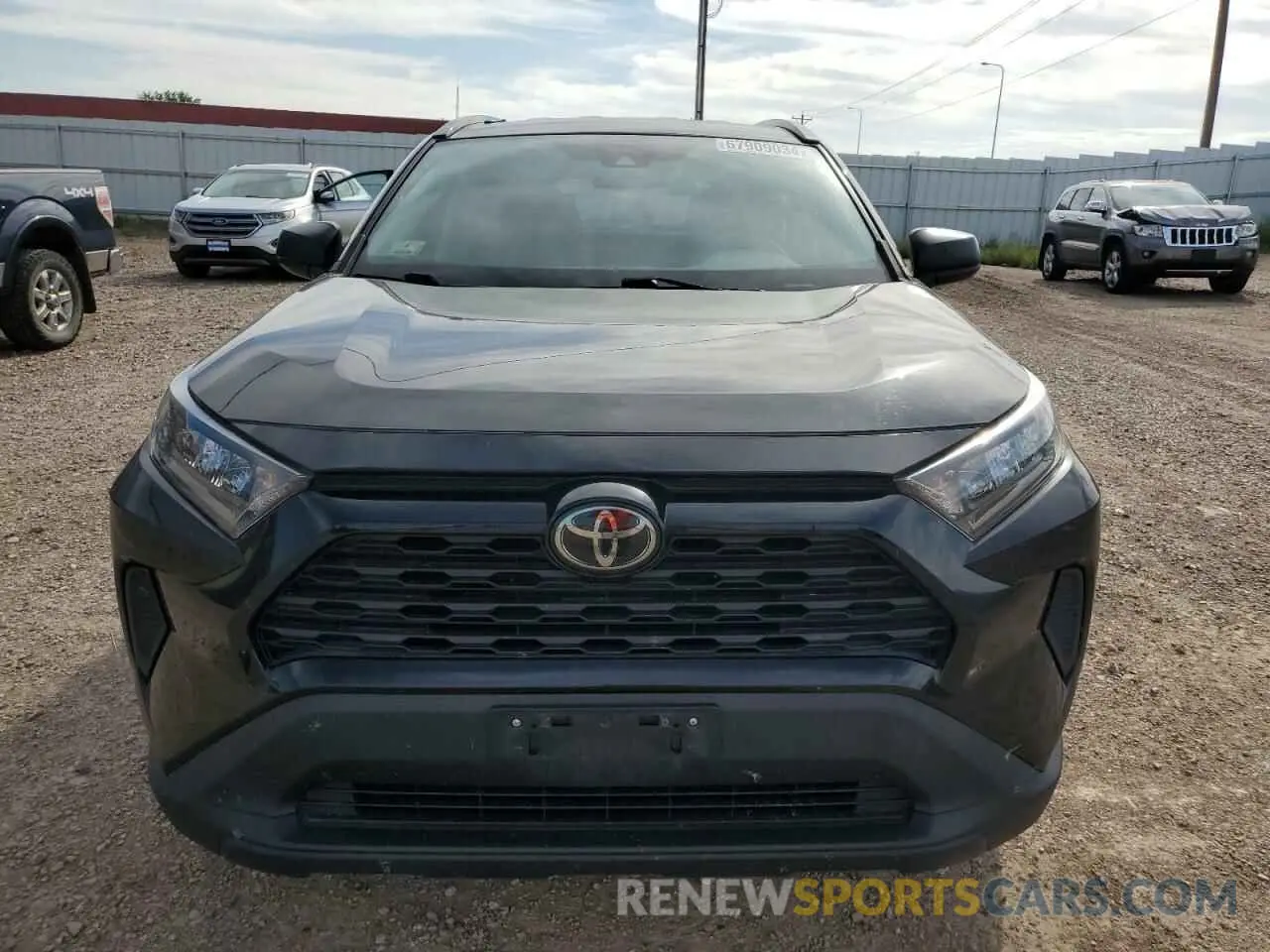5 Photograph of a damaged car 2T3F1RFV0KW032850 TOYOTA RAV4 2019