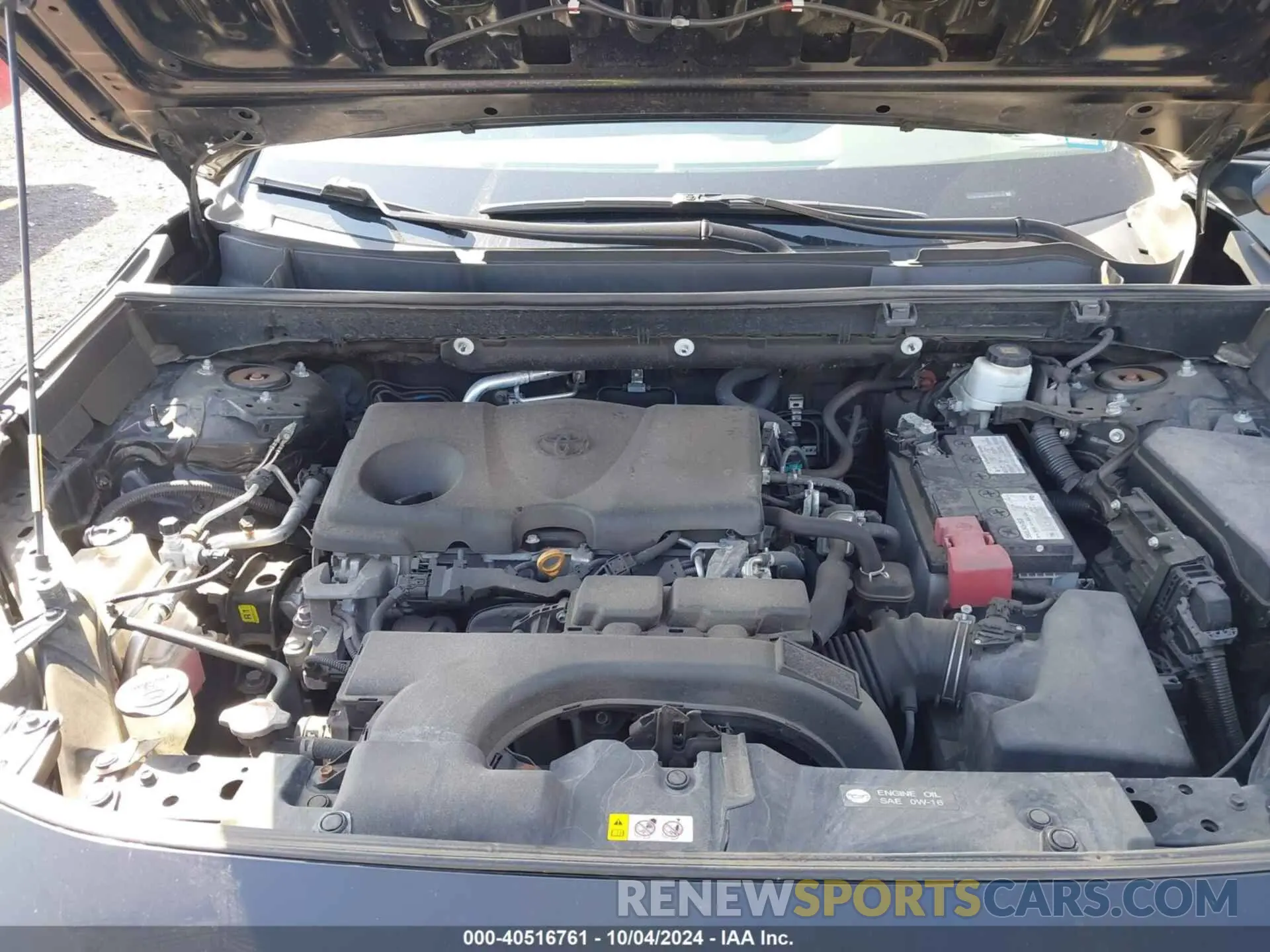 10 Photograph of a damaged car 2T3F1RFV0KW033710 TOYOTA RAV4 2019