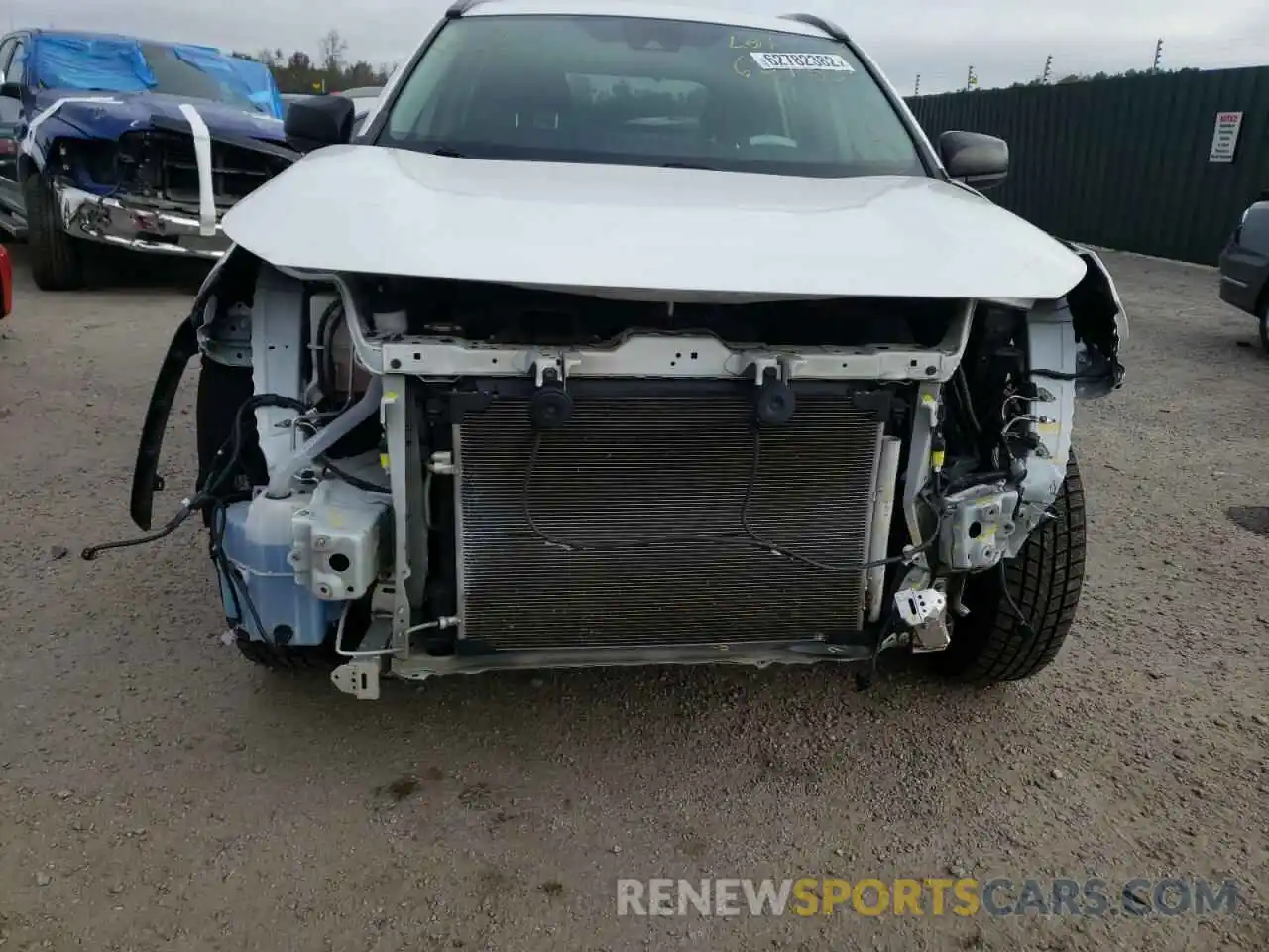 9 Photograph of a damaged car 2T3F1RFV0KW044139 TOYOTA RAV4 2019