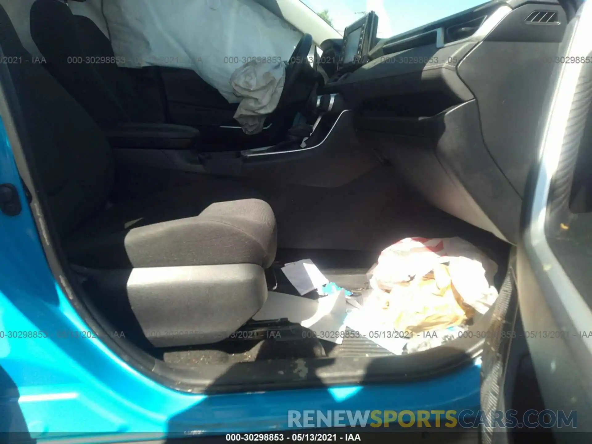 5 Photograph of a damaged car 2T3F1RFV1KC020448 TOYOTA RAV4 2019