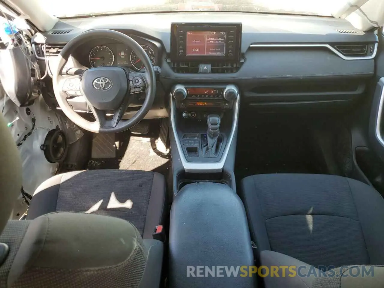 8 Photograph of a damaged car 2T3F1RFV1KC026752 TOYOTA RAV4 2019
