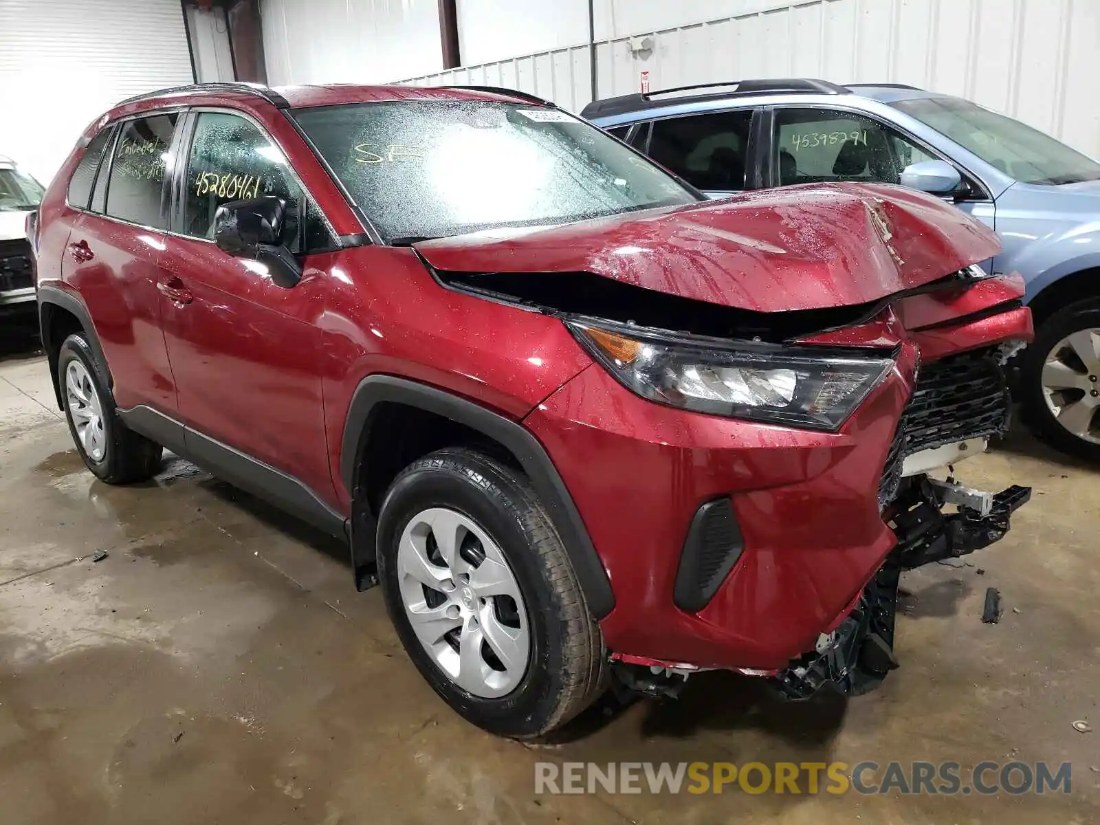 1 Photograph of a damaged car 2T3F1RFV1KW004670 TOYOTA RAV4 2019