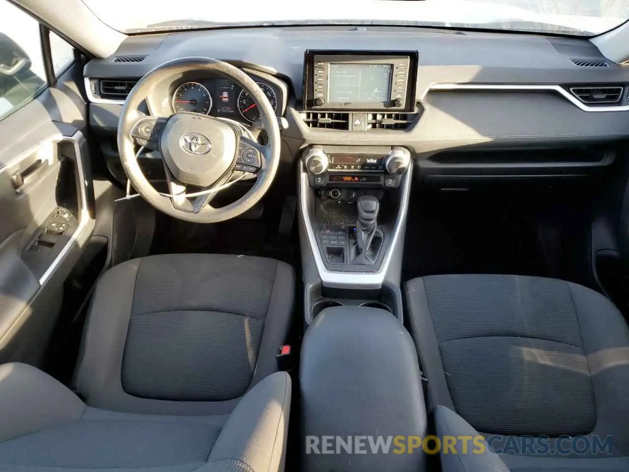 8 Photograph of a damaged car 2T3F1RFV1KW025244 TOYOTA RAV4 2019