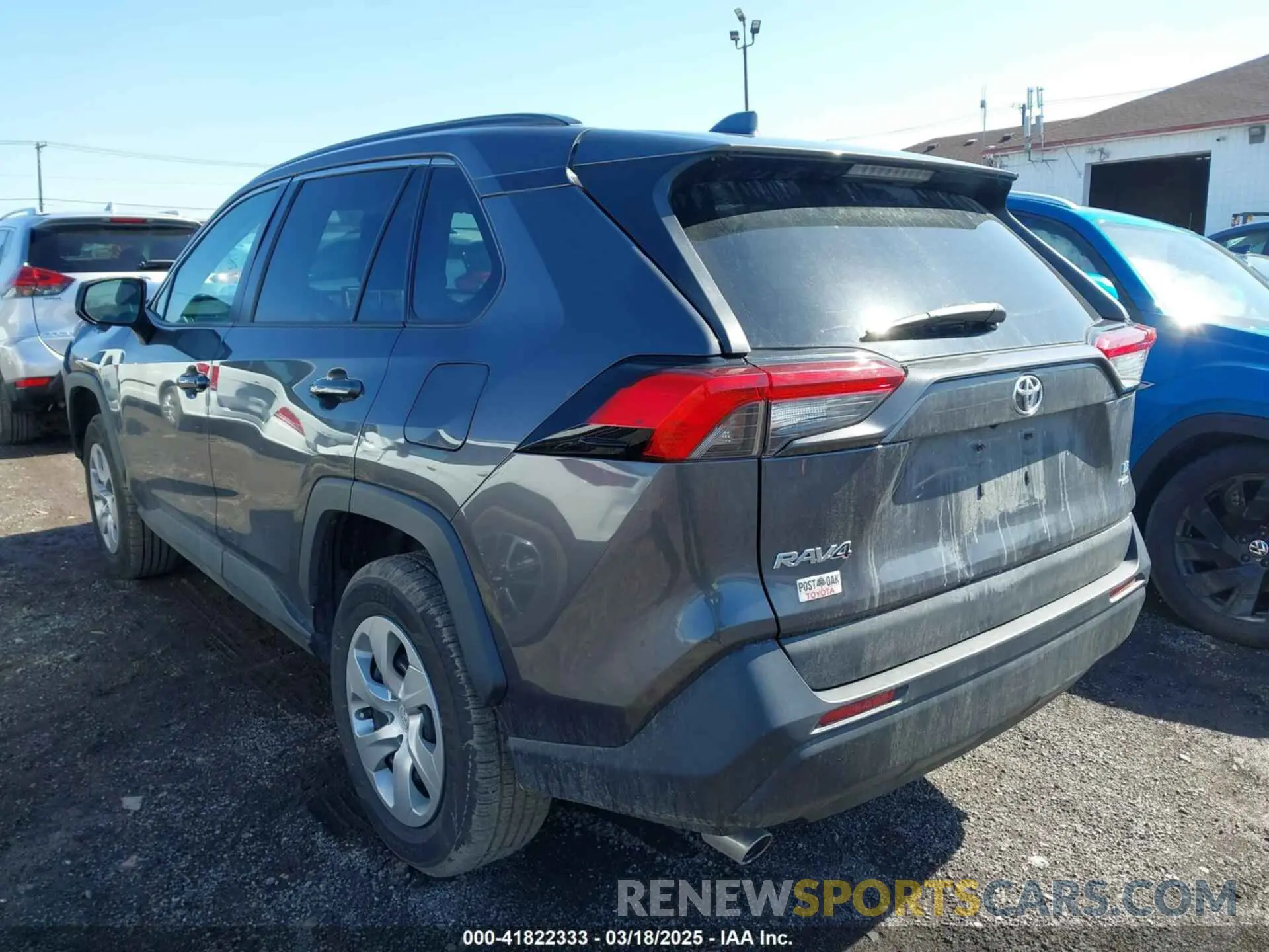 3 Photograph of a damaged car 2T3F1RFV1KW031478 TOYOTA RAV4 2019