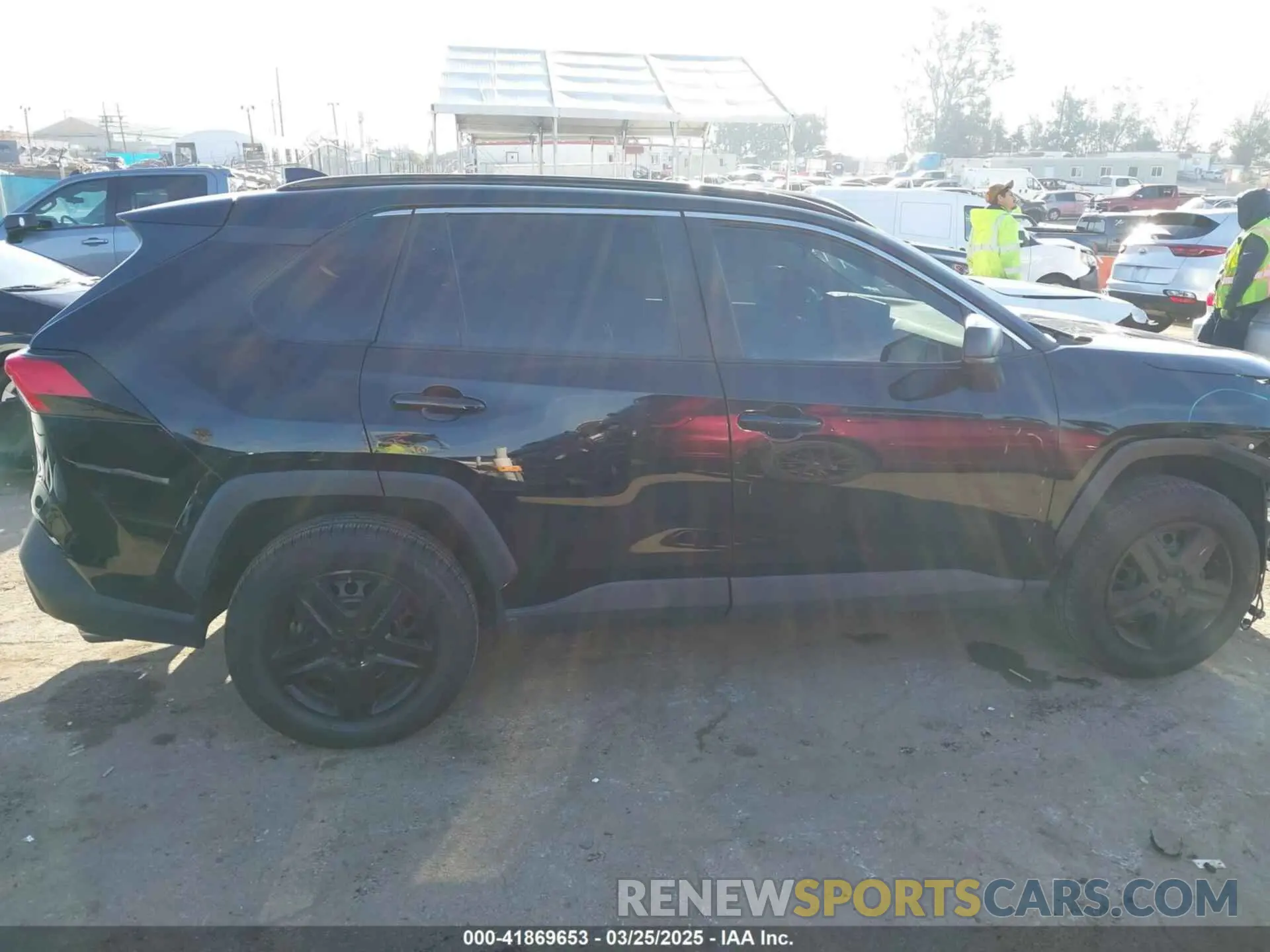 14 Photograph of a damaged car 2T3F1RFV1KW059958 TOYOTA RAV4 2019