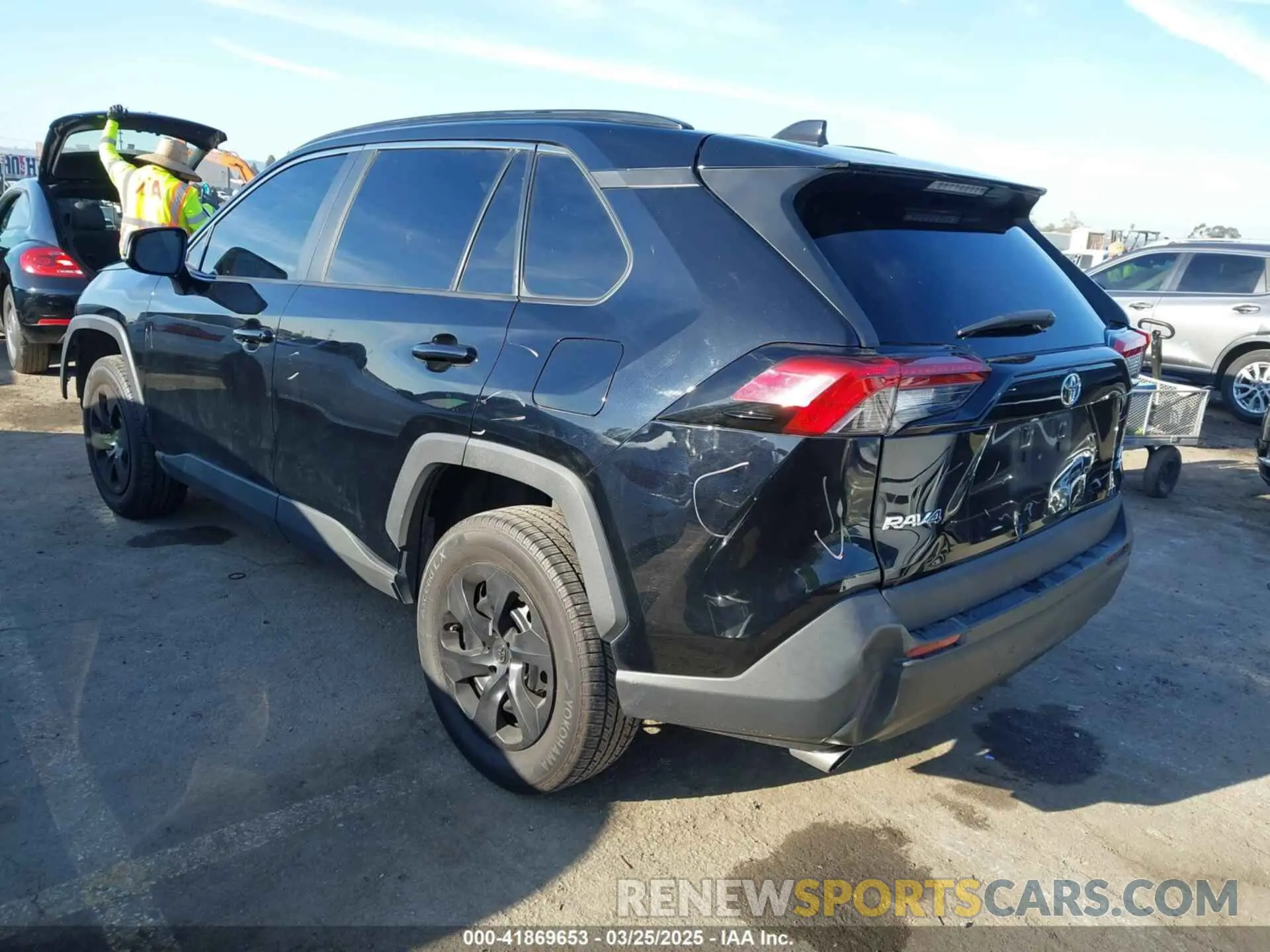 3 Photograph of a damaged car 2T3F1RFV1KW059958 TOYOTA RAV4 2019