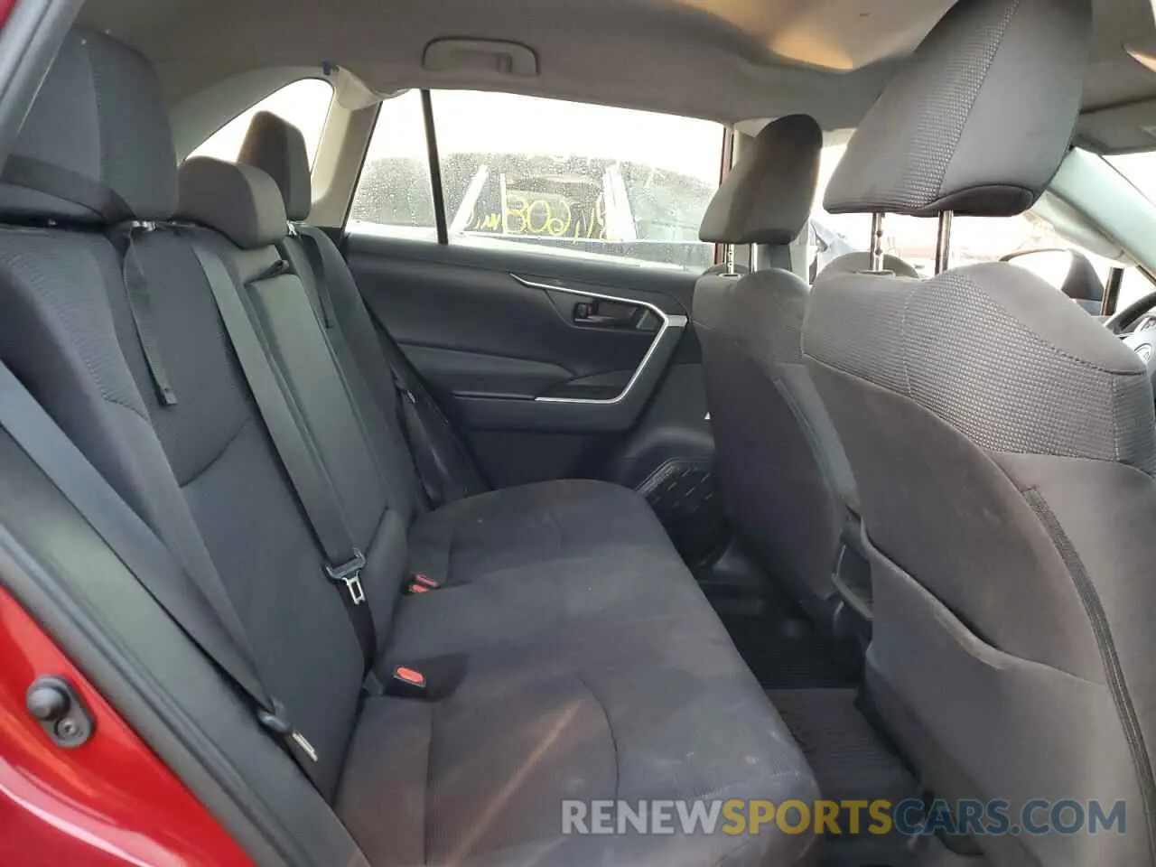 10 Photograph of a damaged car 2T3F1RFV1KW078008 TOYOTA RAV4 2019