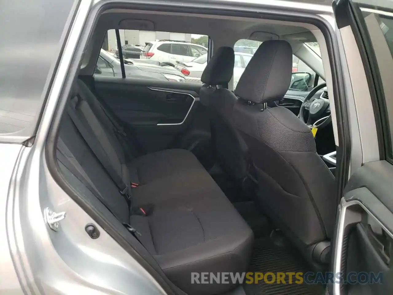 6 Photograph of a damaged car 2T3F1RFV1KW078235 TOYOTA RAV4 2019