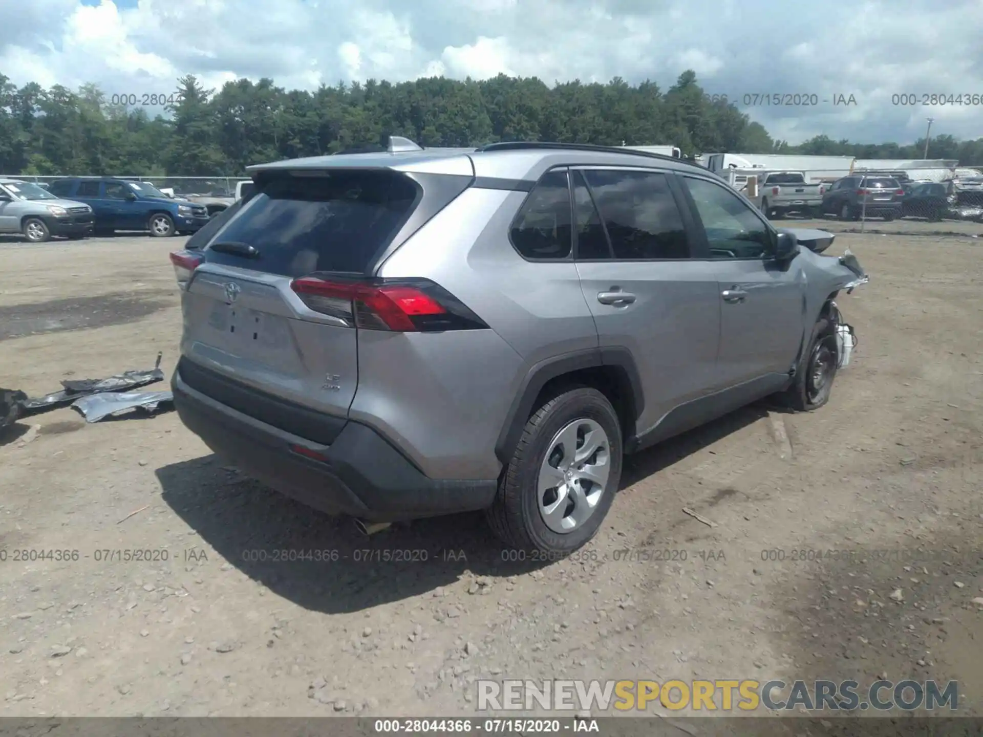 4 Photograph of a damaged car 2T3F1RFV2KC030003 TOYOTA RAV4 2019